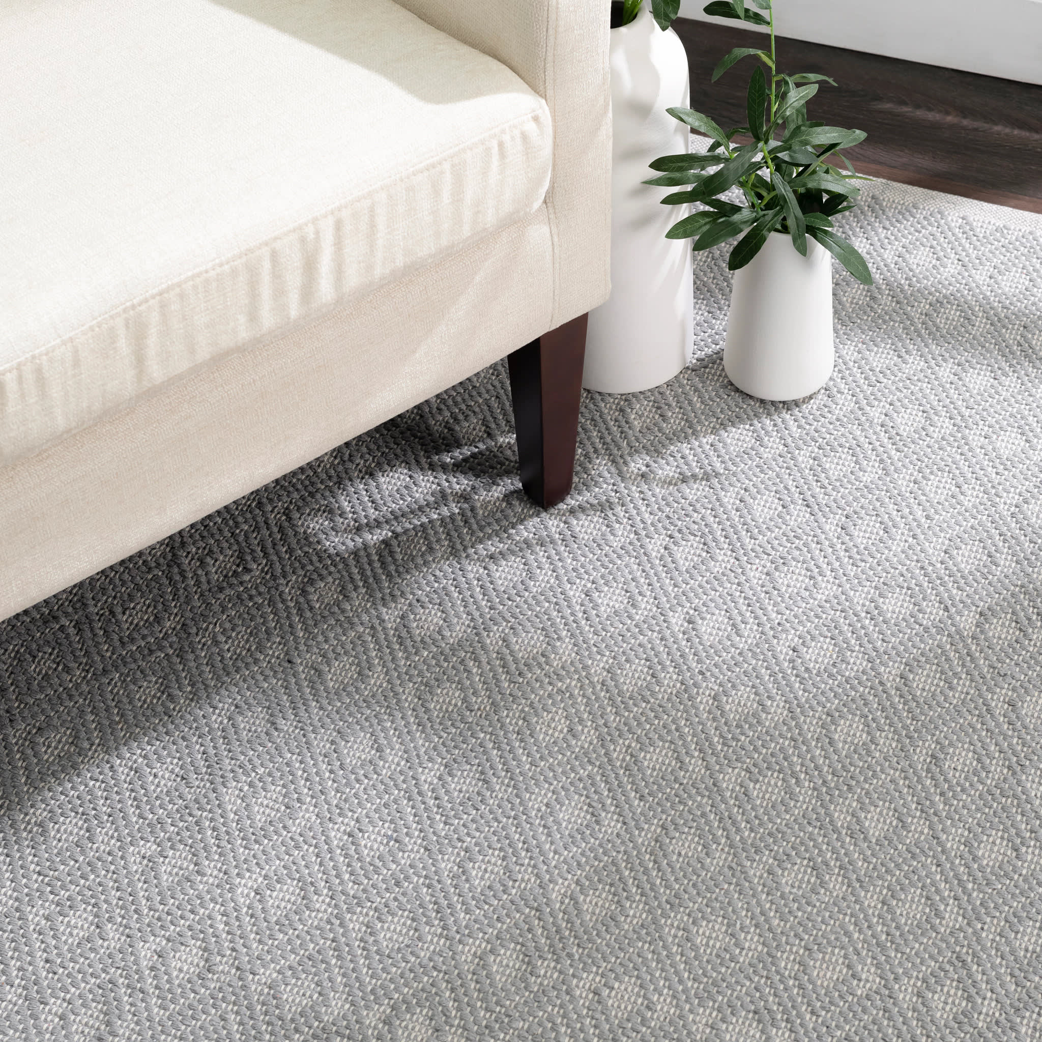 Optic Diamond Handwoven Cotton Rug | Grey/Ivory - Image 3