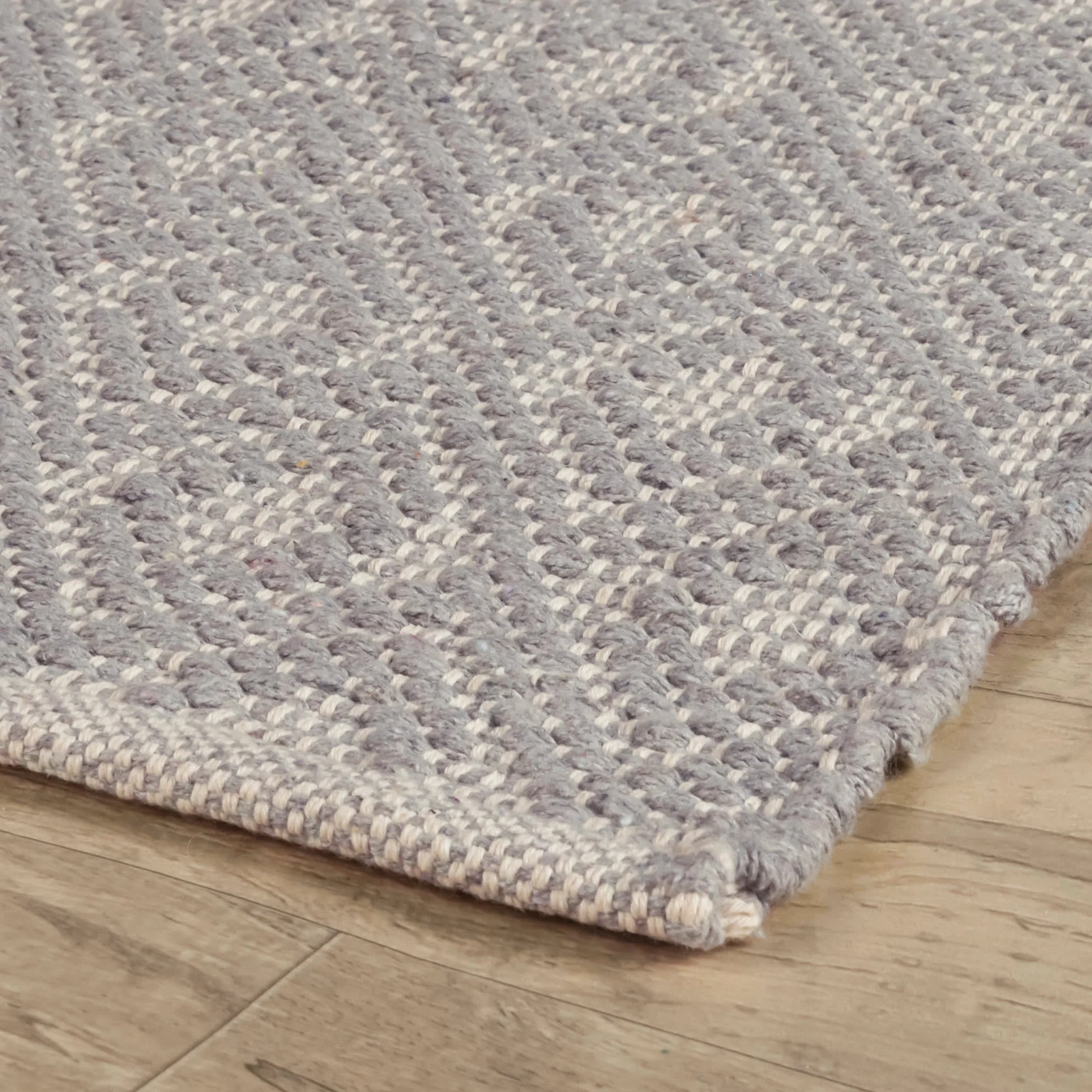 Optic Diamond Handwoven Cotton Rug | Grey/Ivory - Image 5
