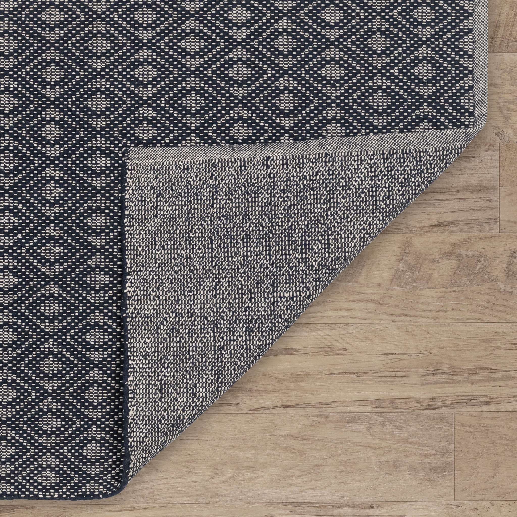 Optic Diamond Handwoven Cotton Rug | Navy/Ivory - Image 6