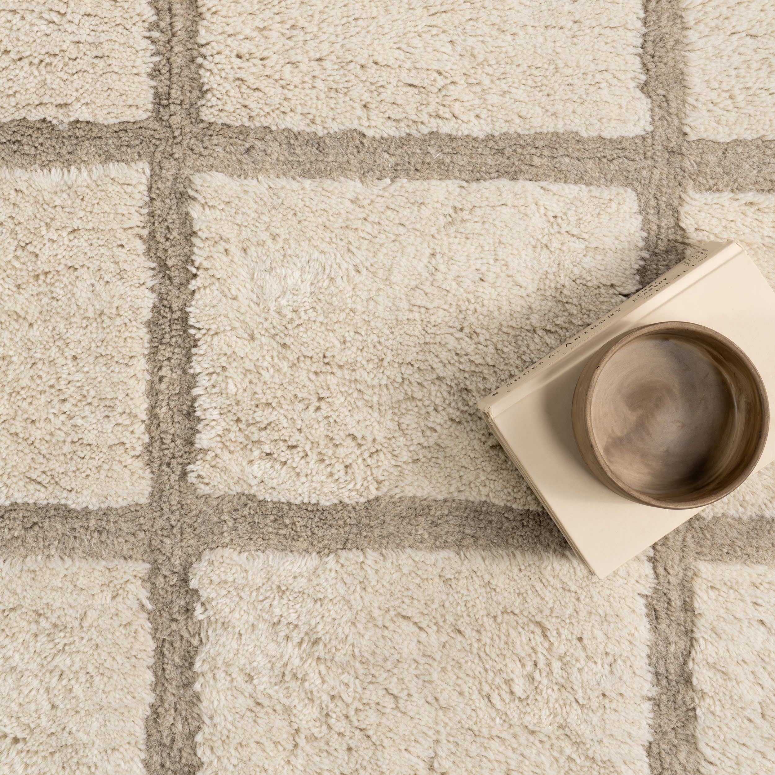 Ora Geometric Wool Washable Rug | Ivory - Image 7