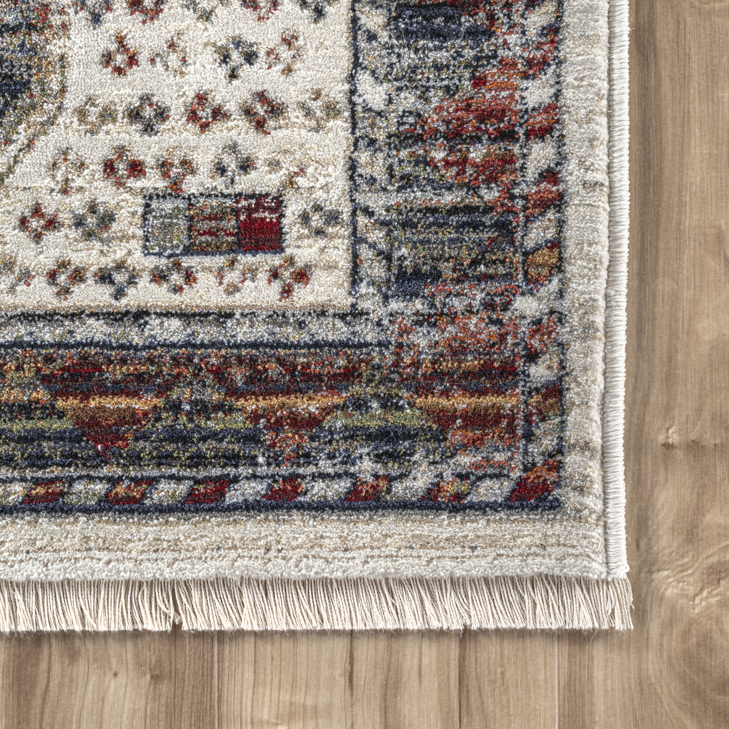 Oriental Emblematic Fringed Rug | Beige - Image 3