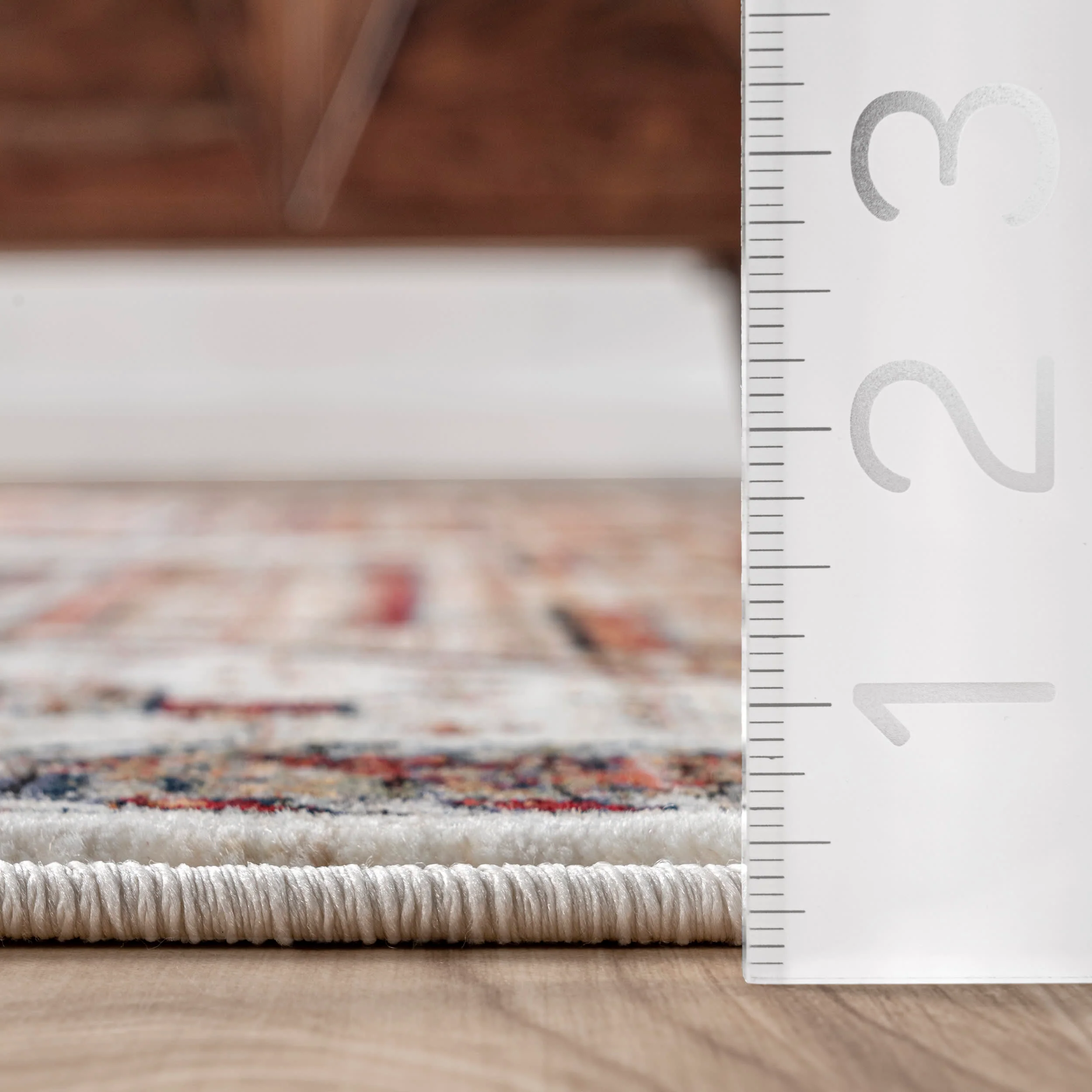 Oriental Emblematic Fringed Rug | Beige - Image 5