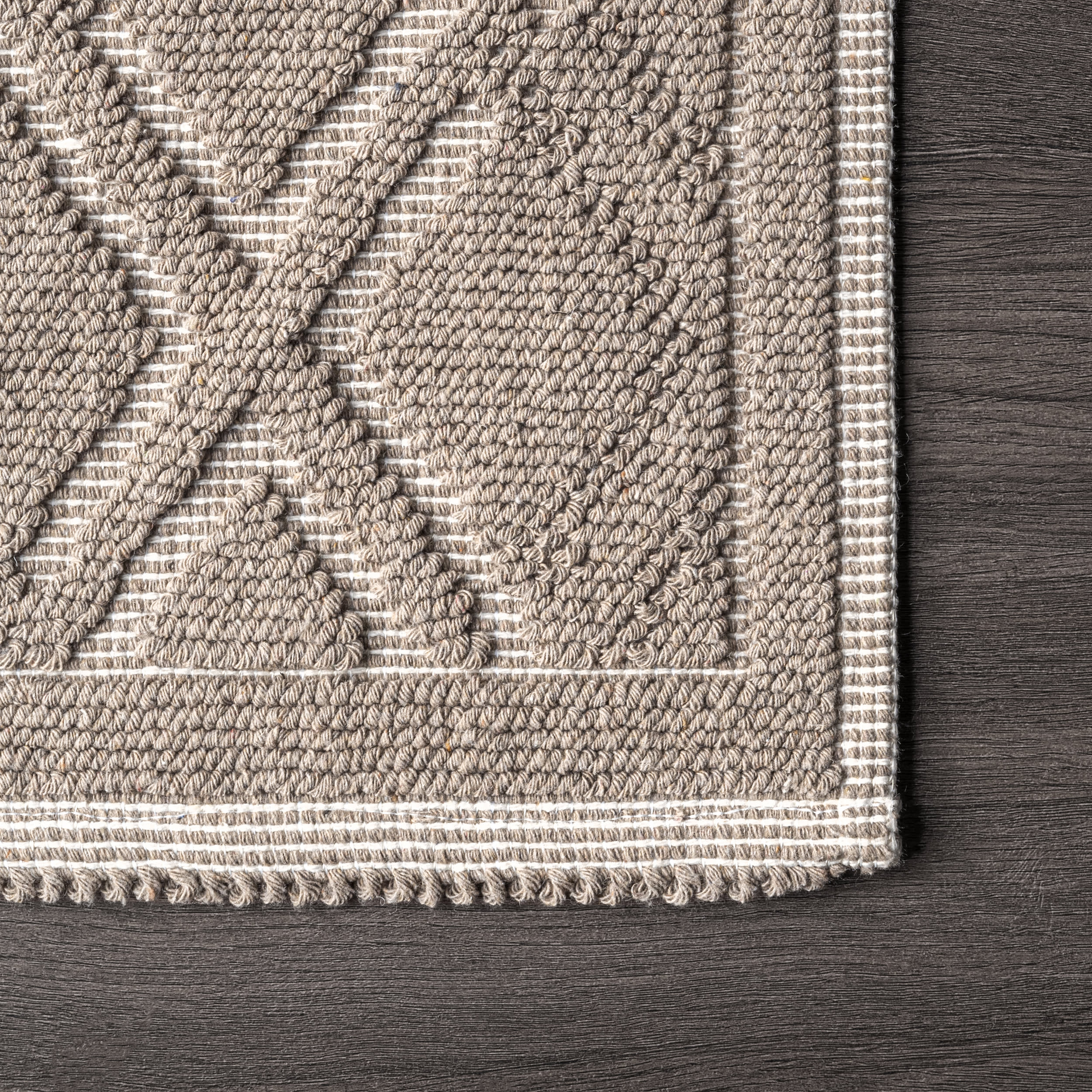 Paned Trellis Bath Mat | Beige - Image 3
