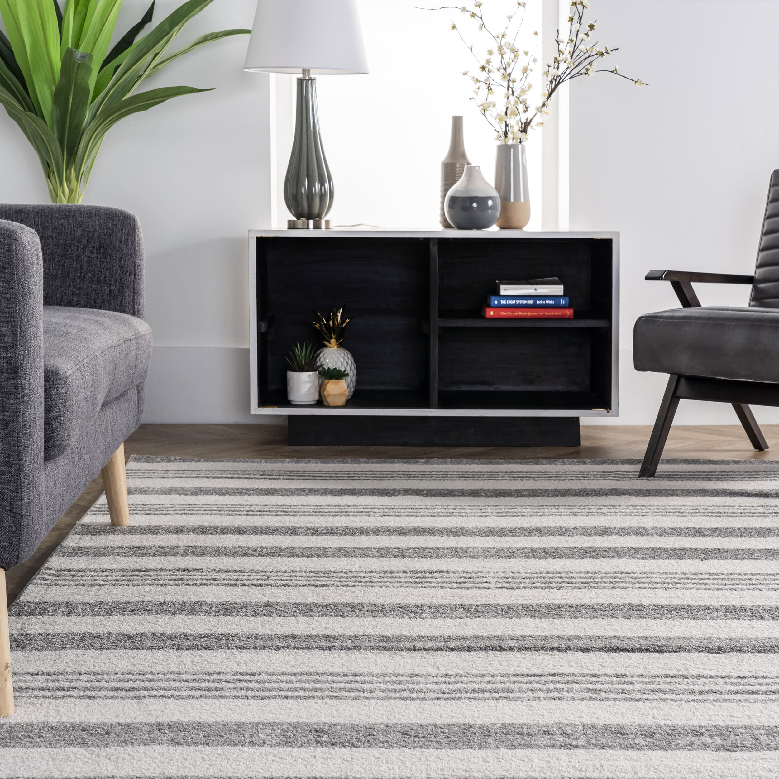 Parallels Rug | Grey - Image 4