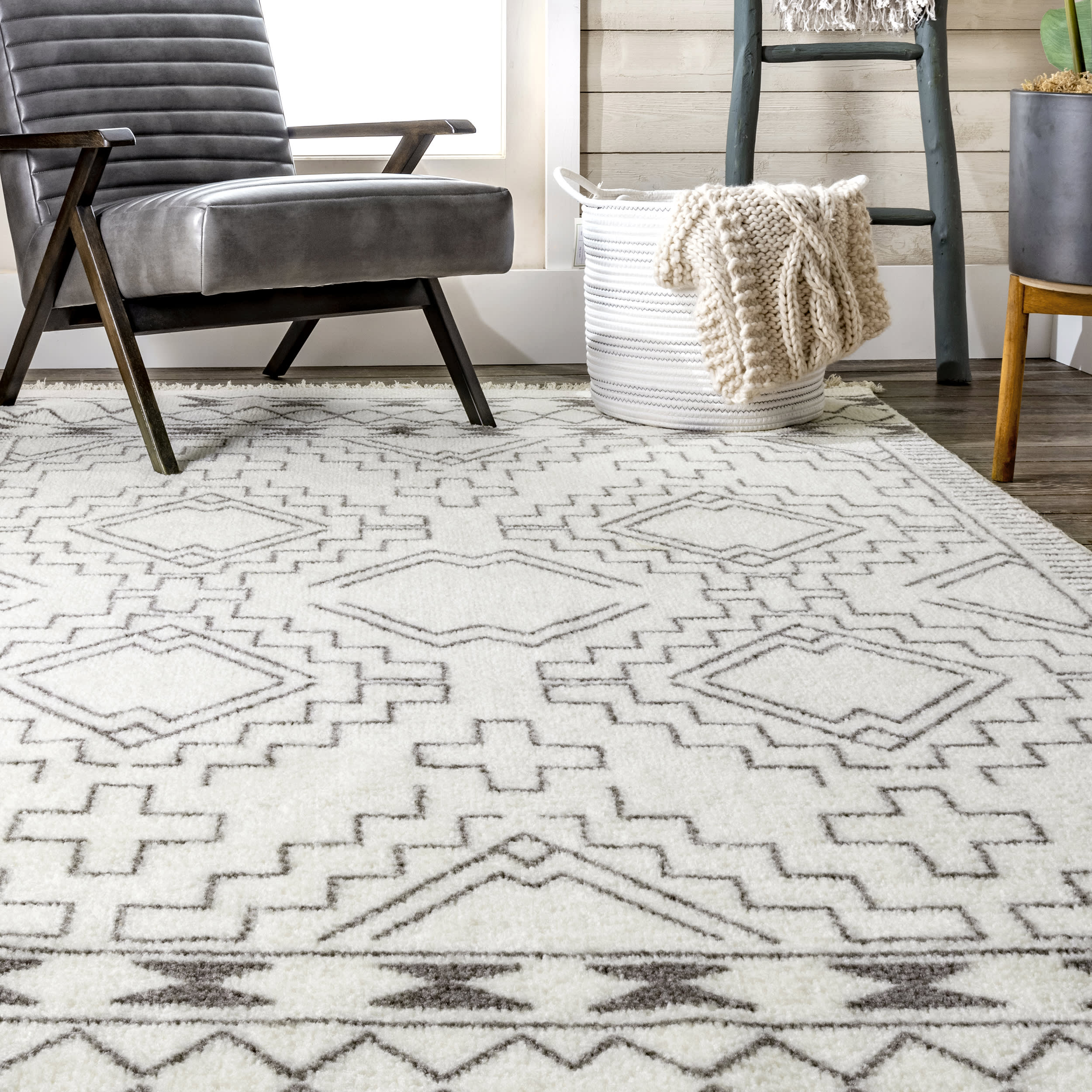 Pendant Tribal Non-Slip Backing Rug | Beige - Image 4