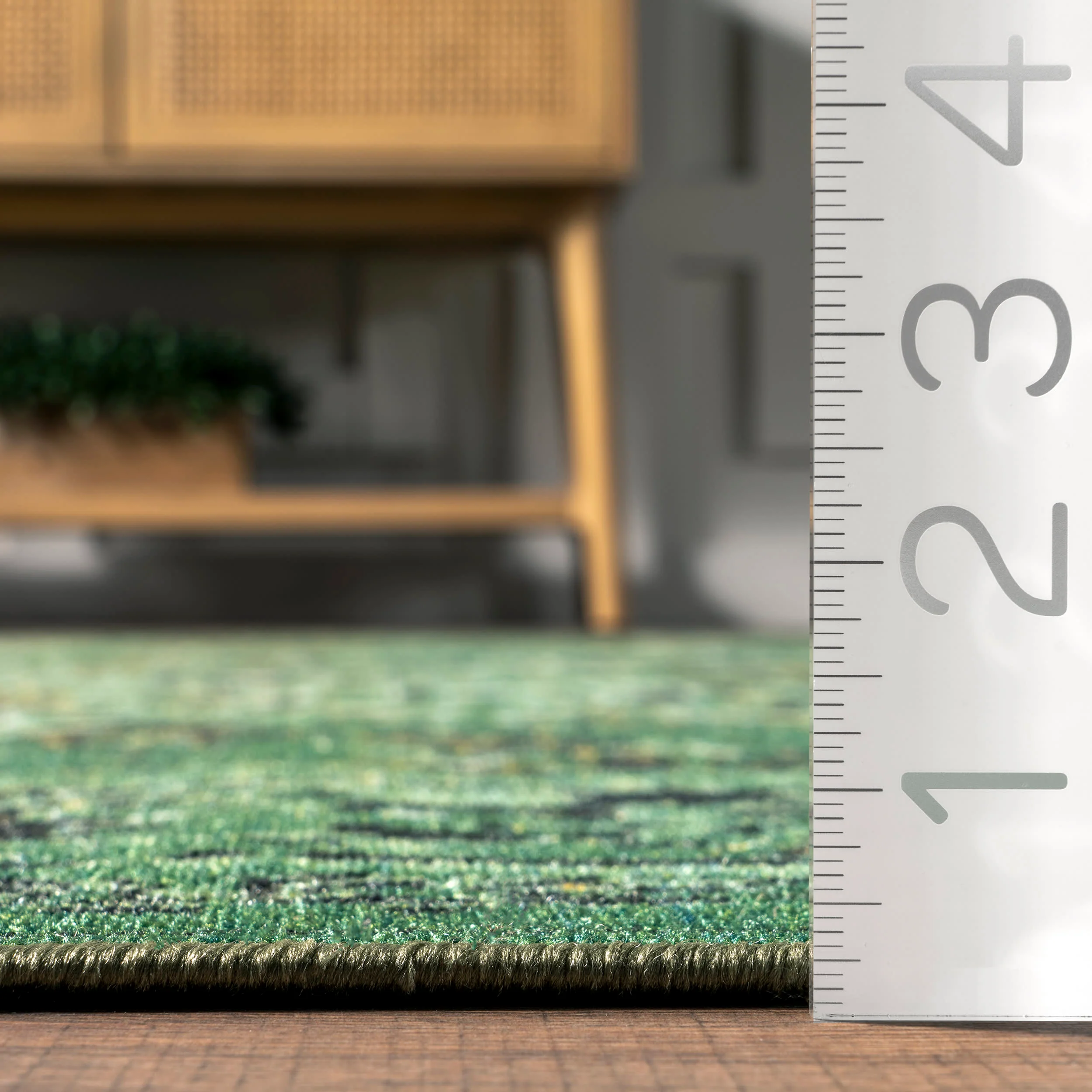 Persian Vintage Rug | Green - Image 5