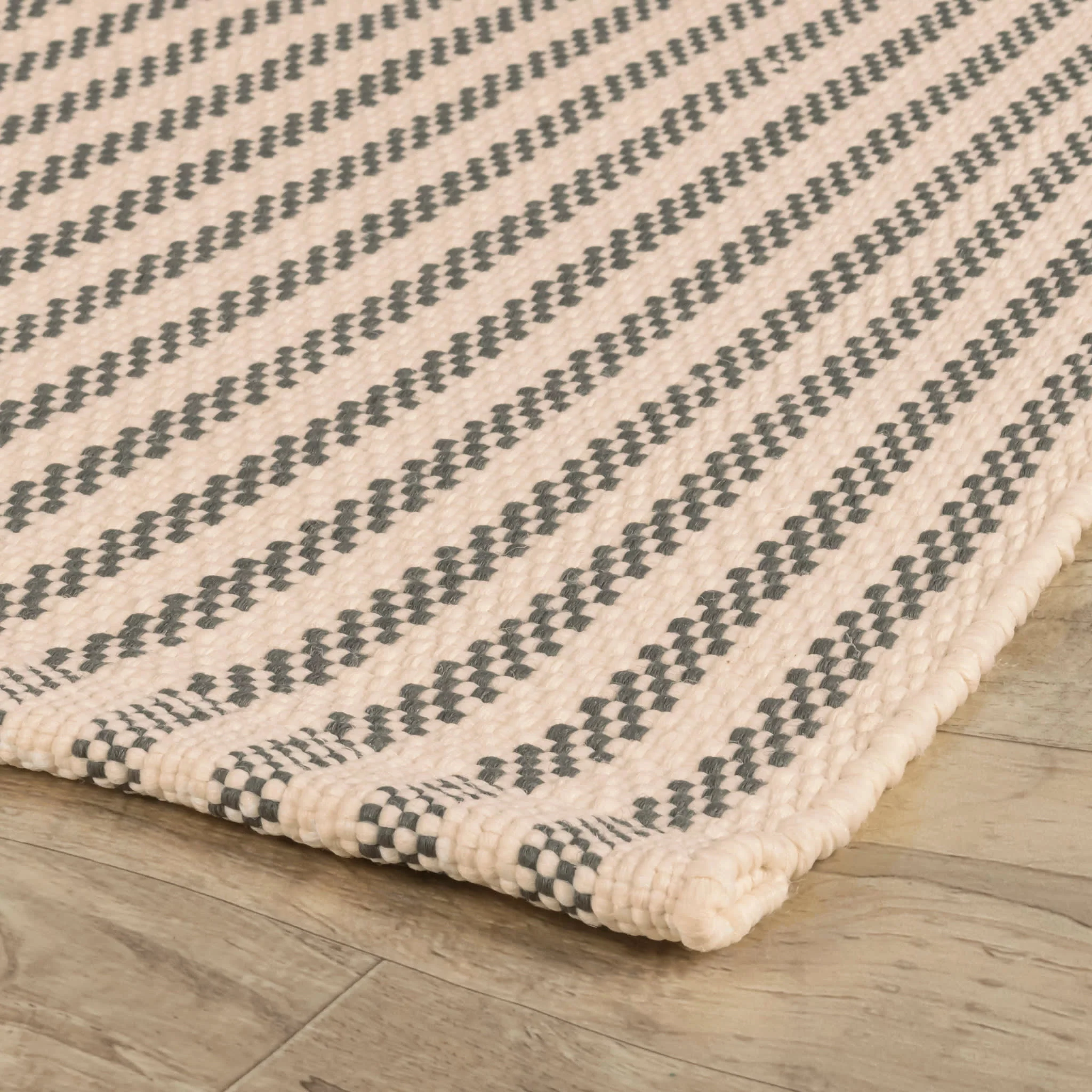 Pinstripe Handwoven Indoor/Outdoor Rug | Grey/Ivory - Image 4