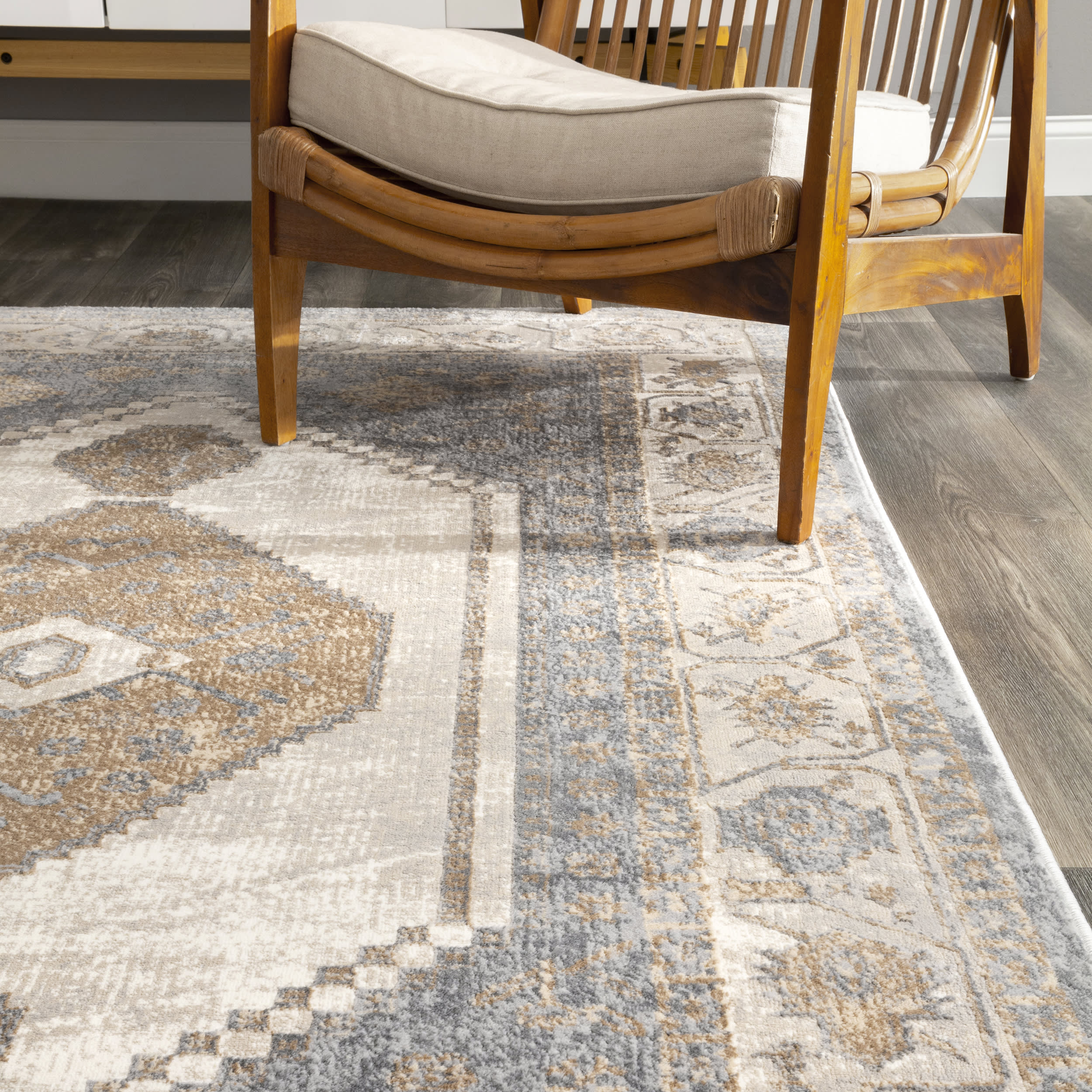 Plated Medallion Rug | Beige - Image 4