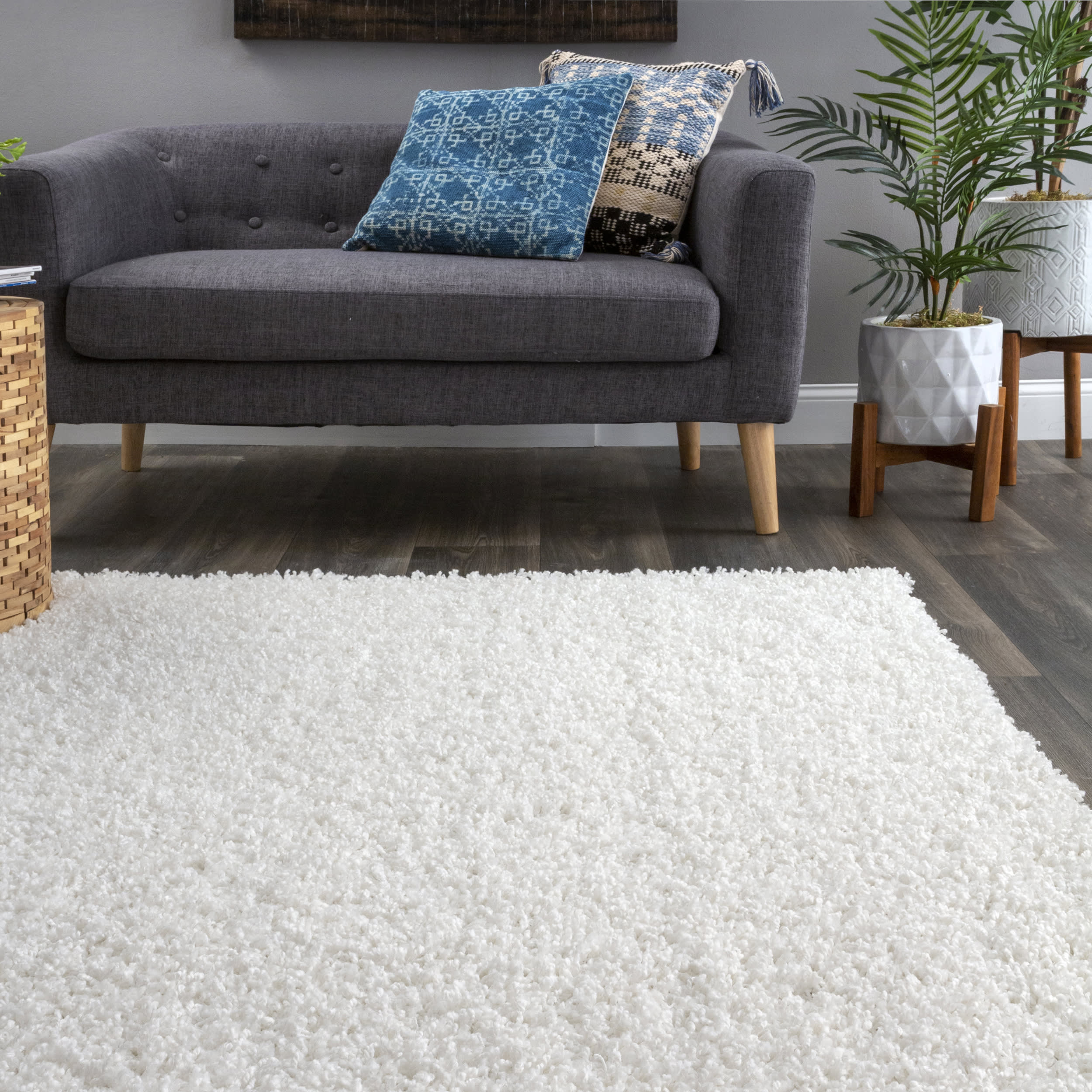 Plus Shag Rug | White - Image 4