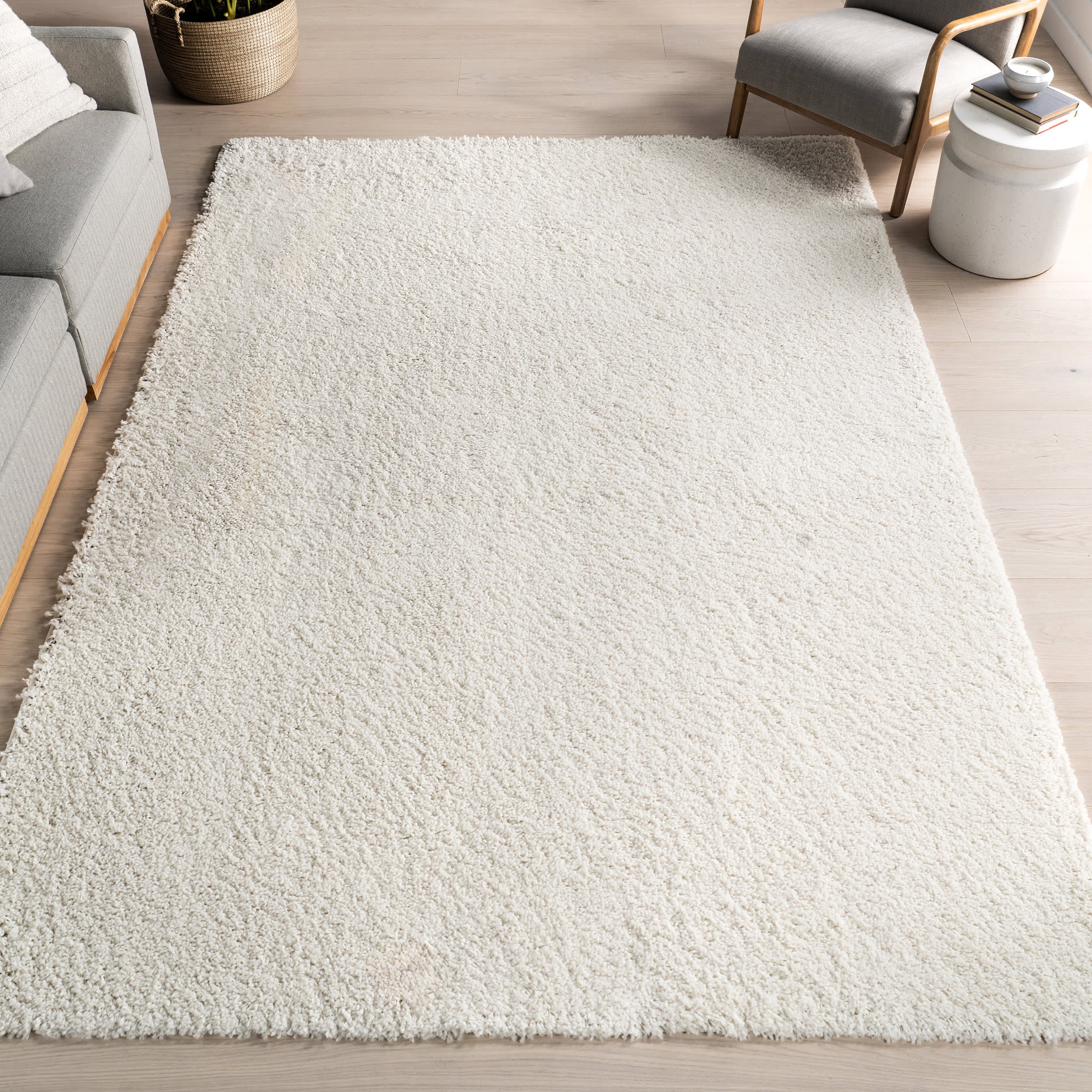Plush Solid Shaggy Rug | Off White - Image 2