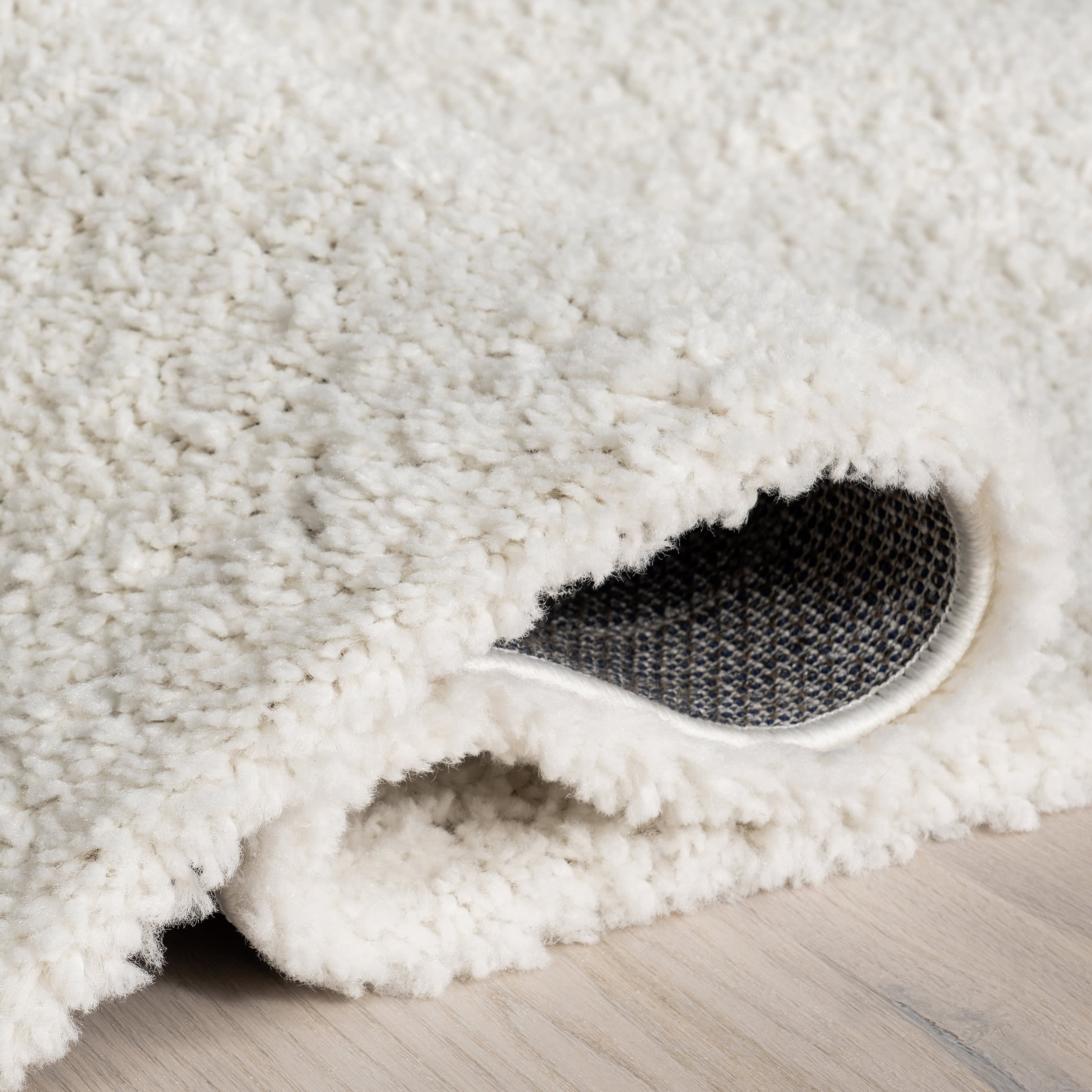 Plush Solid Shaggy Rug | Off White - Image 9