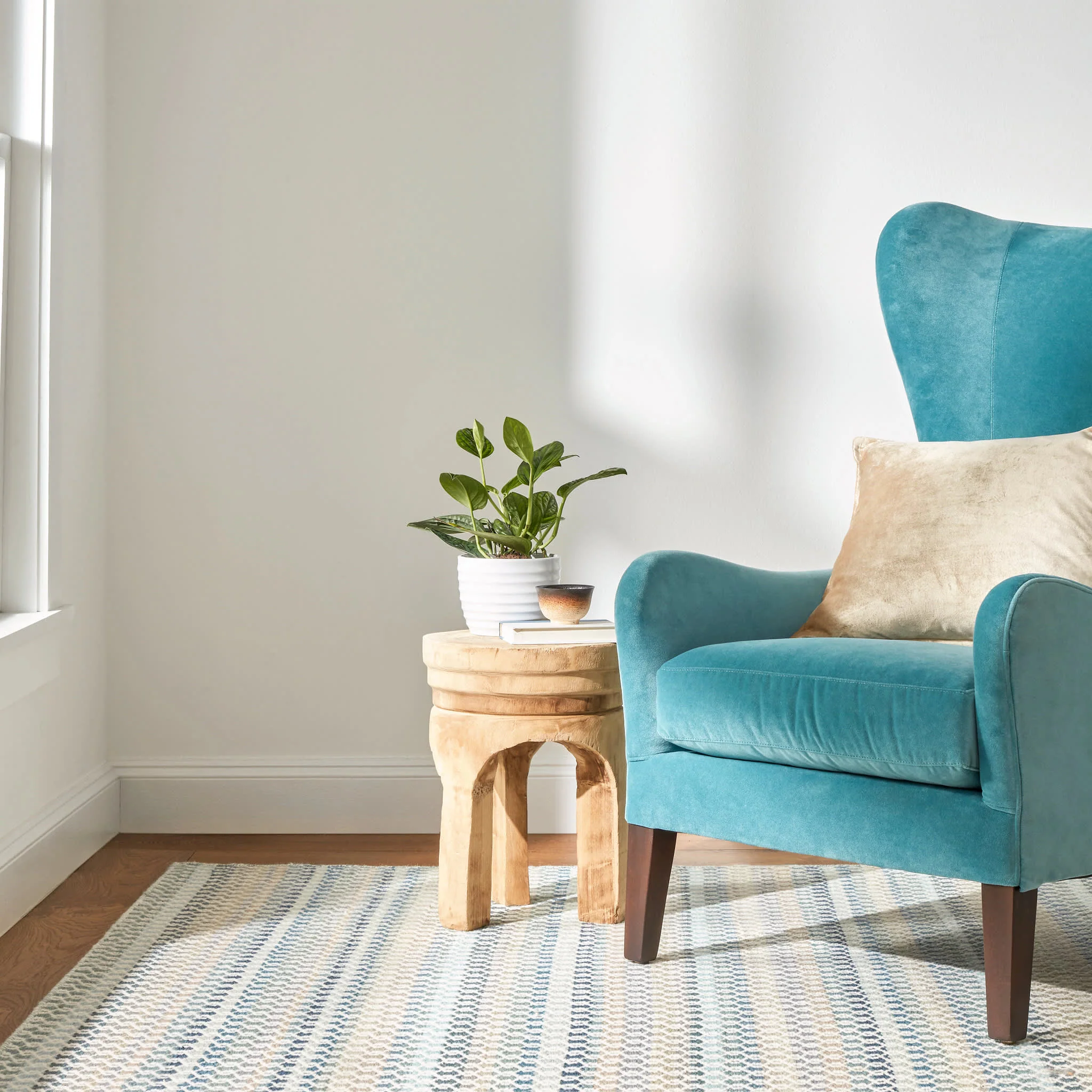 Poppy Handwoven Wool Rug | Blue - Image 4