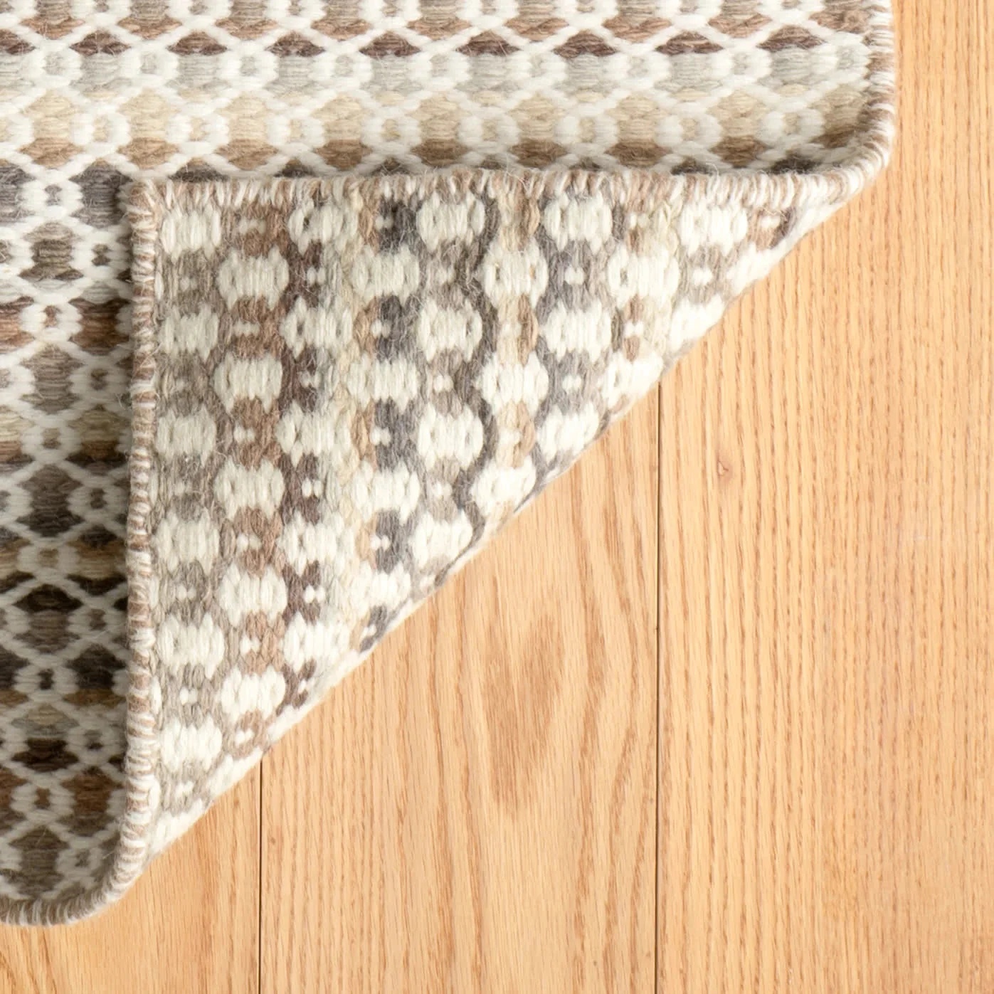 Poppy Handwoven Wool Rug | Natural - Image 7