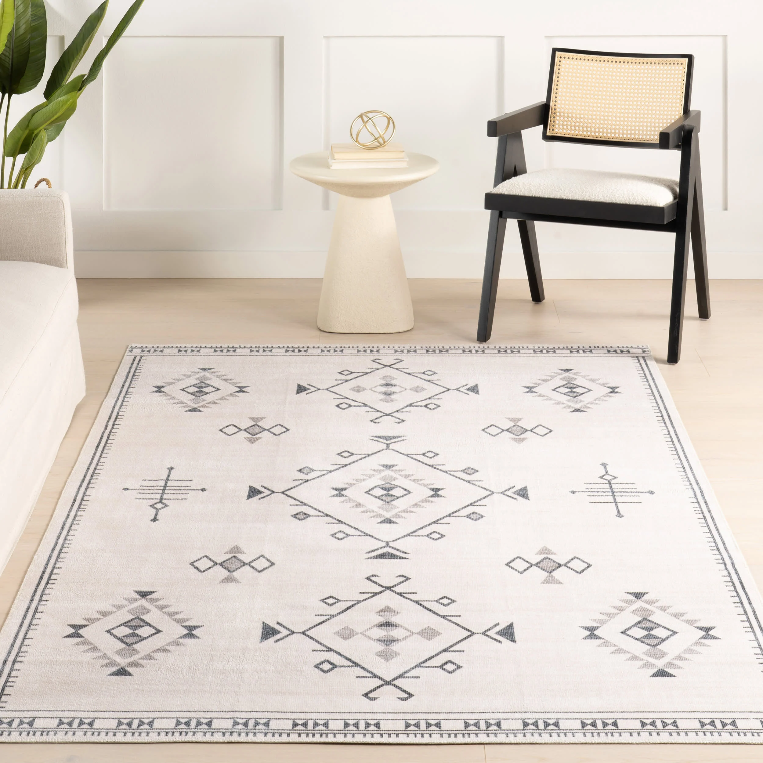 Poppy Persian Washable Rug | Cream - Image 5