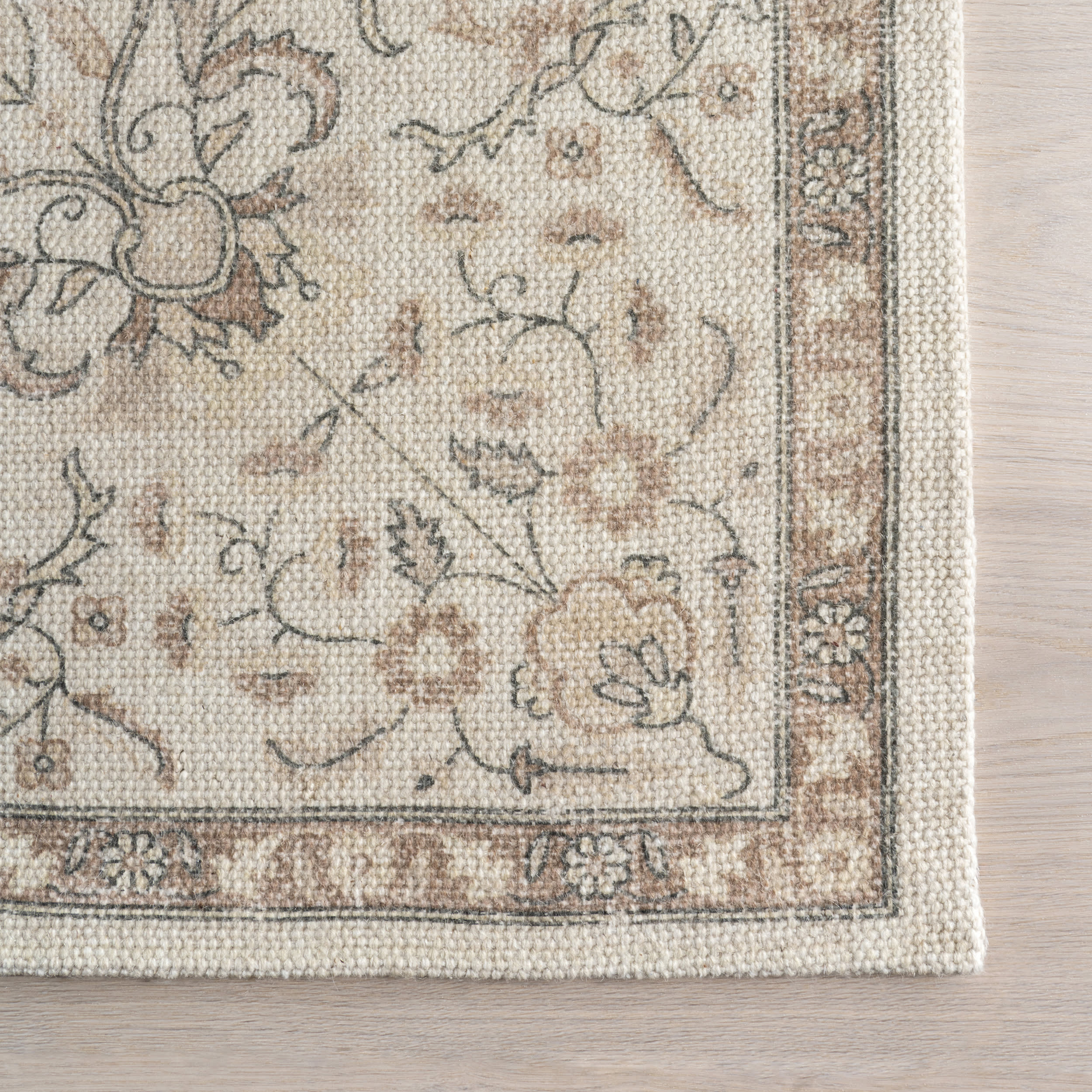 Princesa Medallion Wool and Cotton Rug | Beige - Image 4