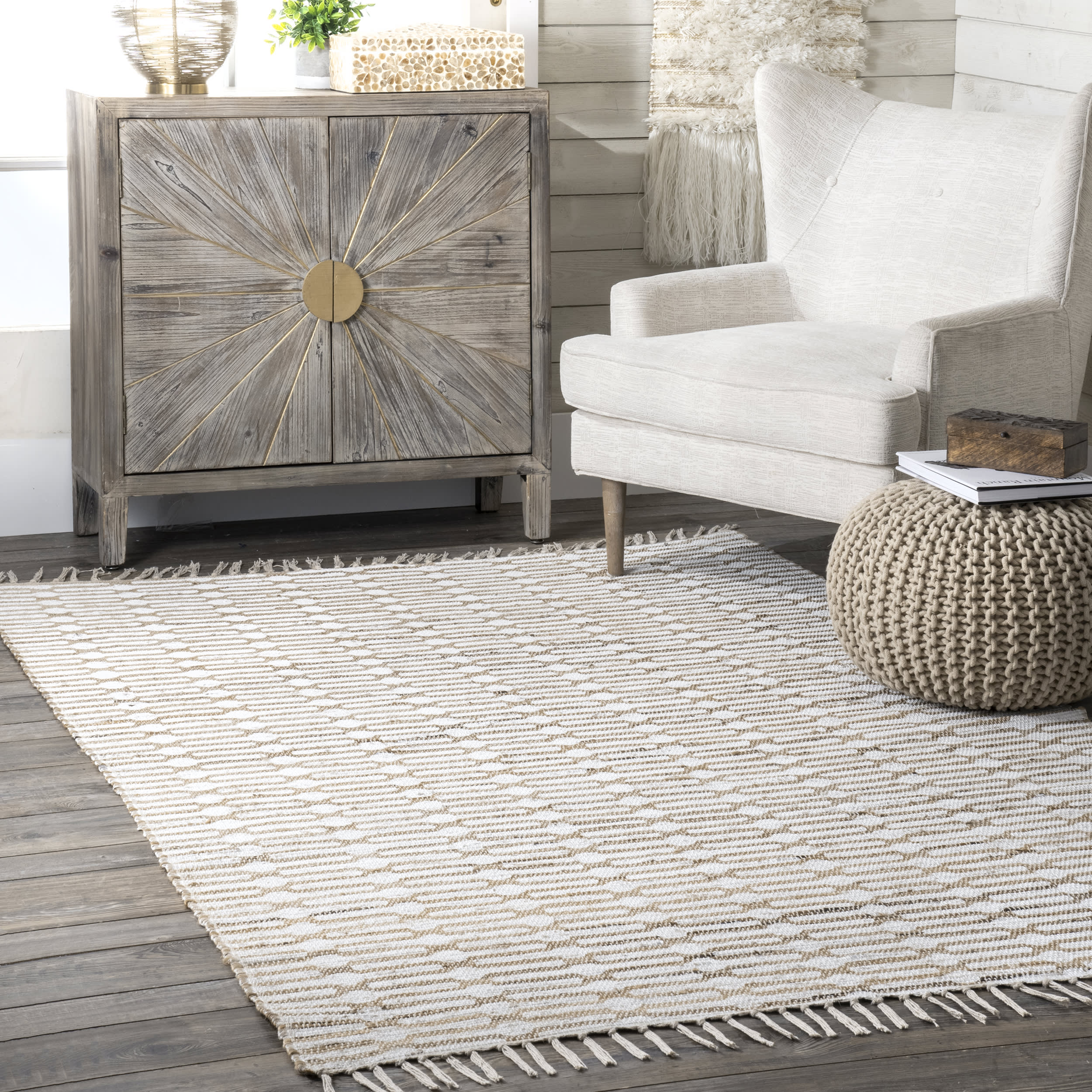 Printed Winged Trellis Rug | Beige - Image 2