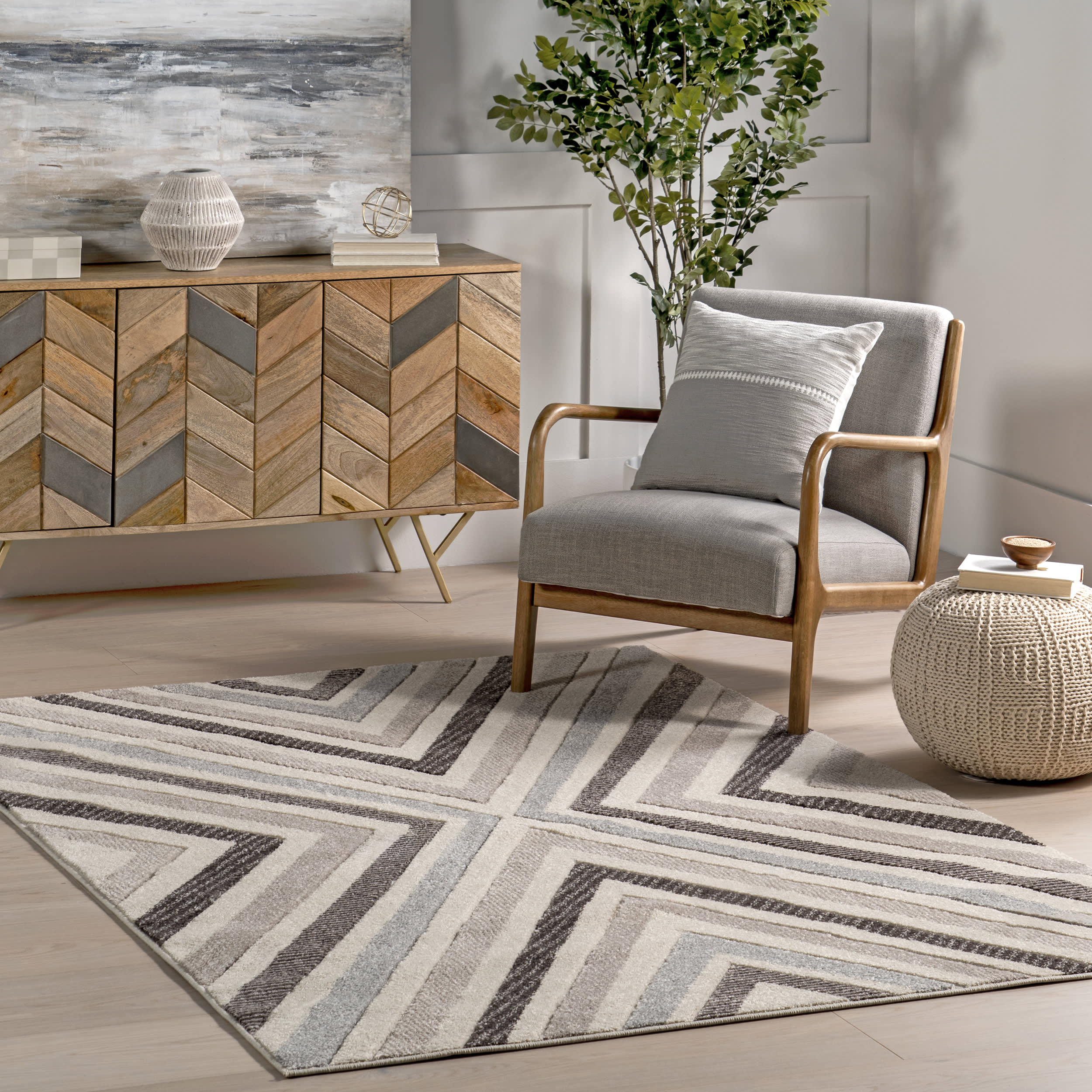 Radiant Chevrons Rug | Grey - Image 2
