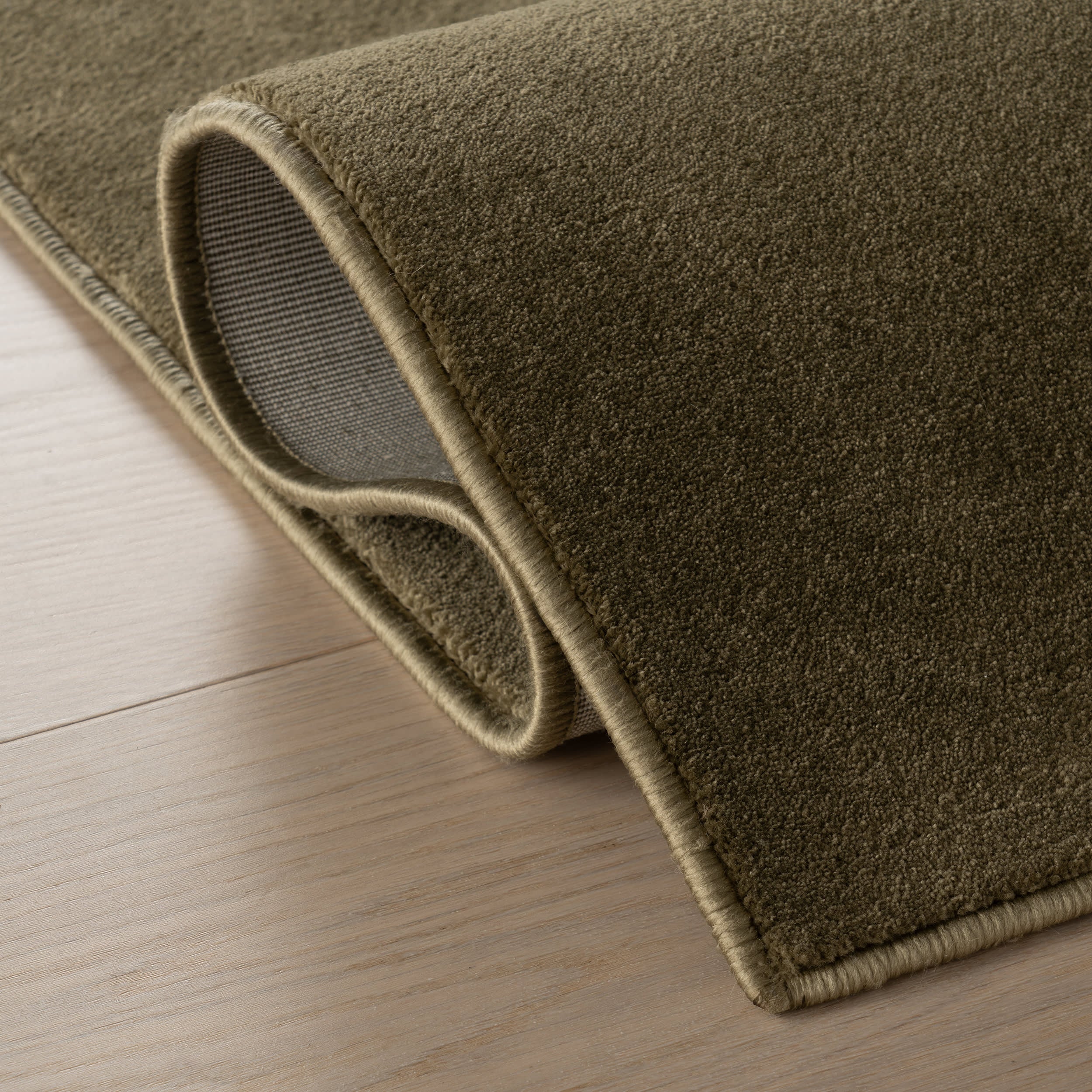 Ranya Modern Solid Rug | Green - Image 11
