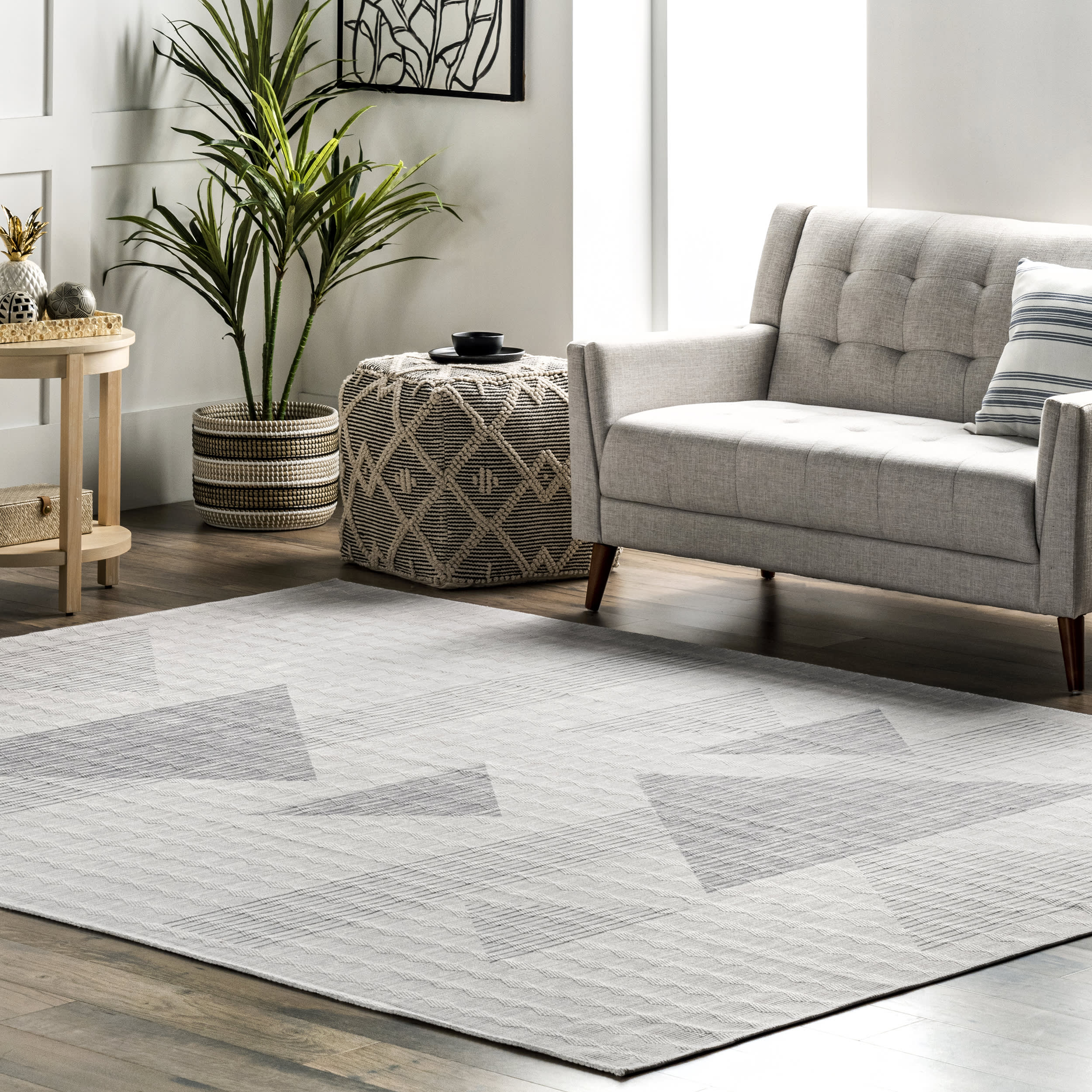 Rayna Washable Triangle Rug | Light Grey - Image 2