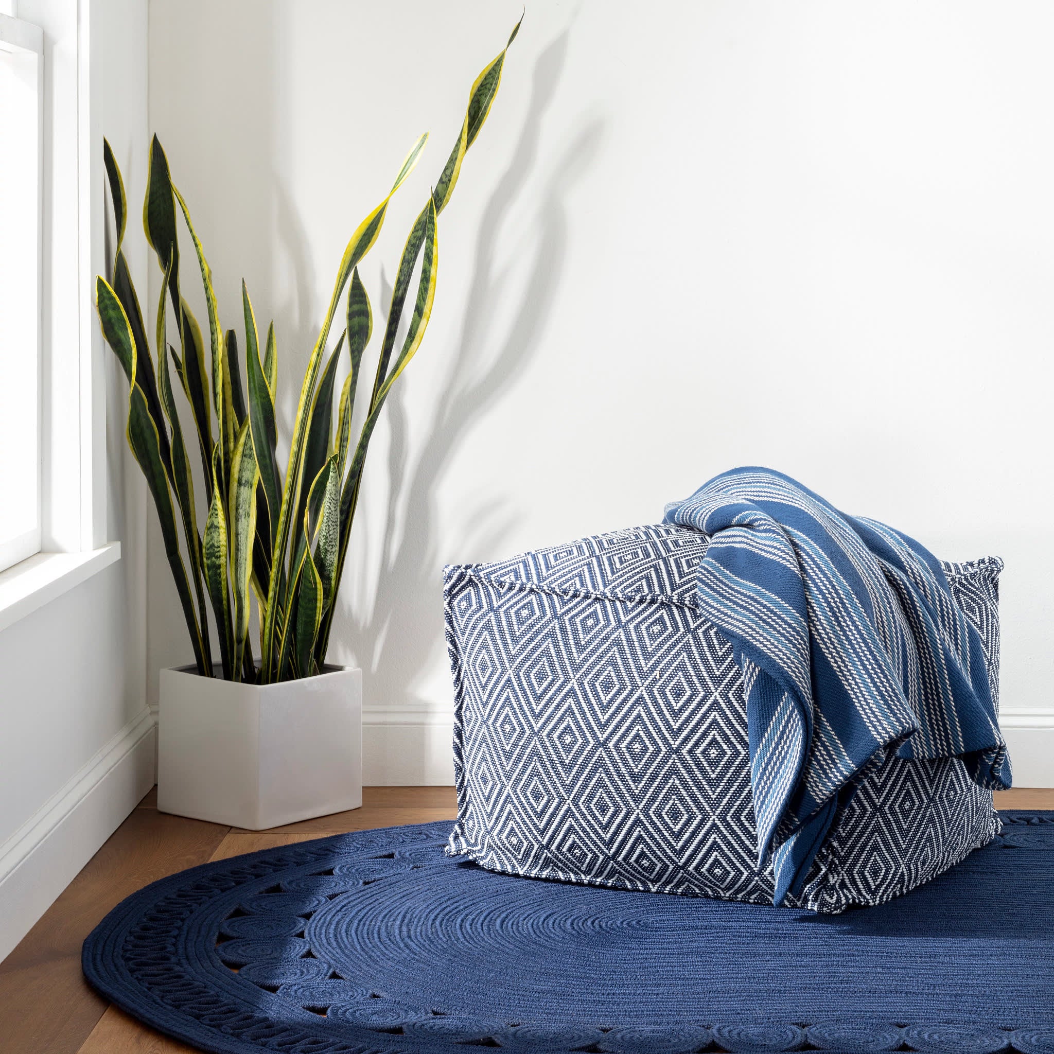 Reef Handwoven Indoor/Outdoor Oval Rug | Navy - Image 2