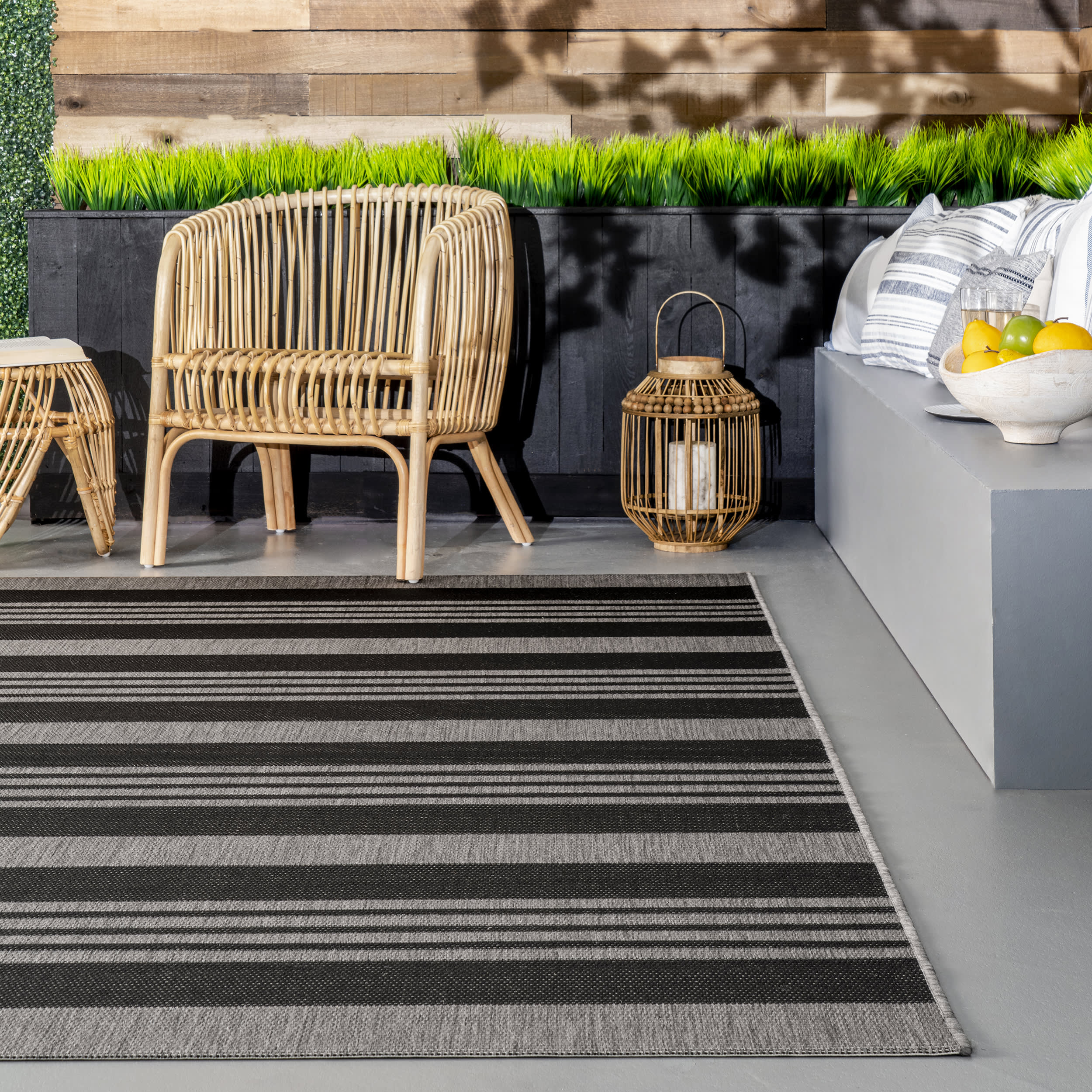 Regency Stripes Indoor/Outdoor Rug | Grey - Image 4