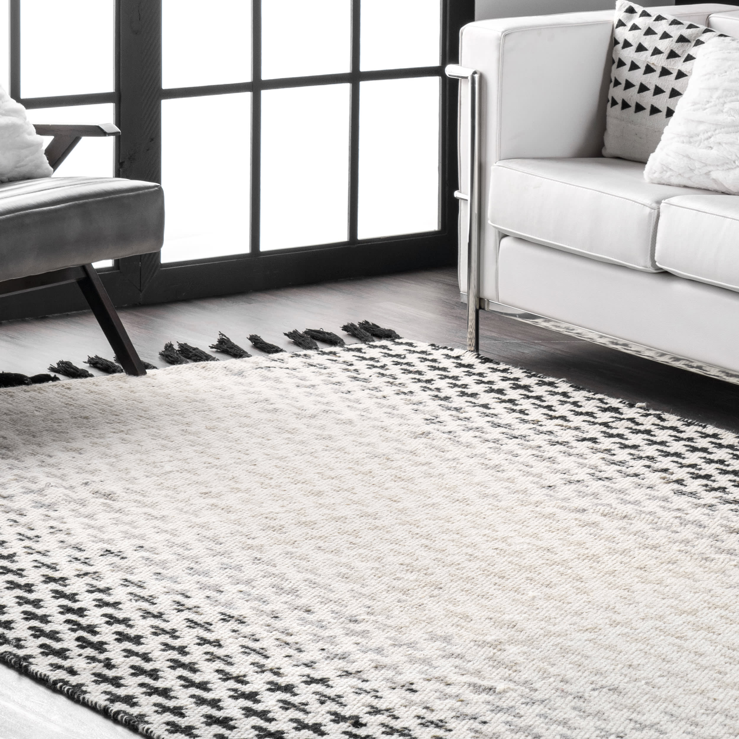 Reversible Faded Crosses Tassel Rug | Ivory - Image 4