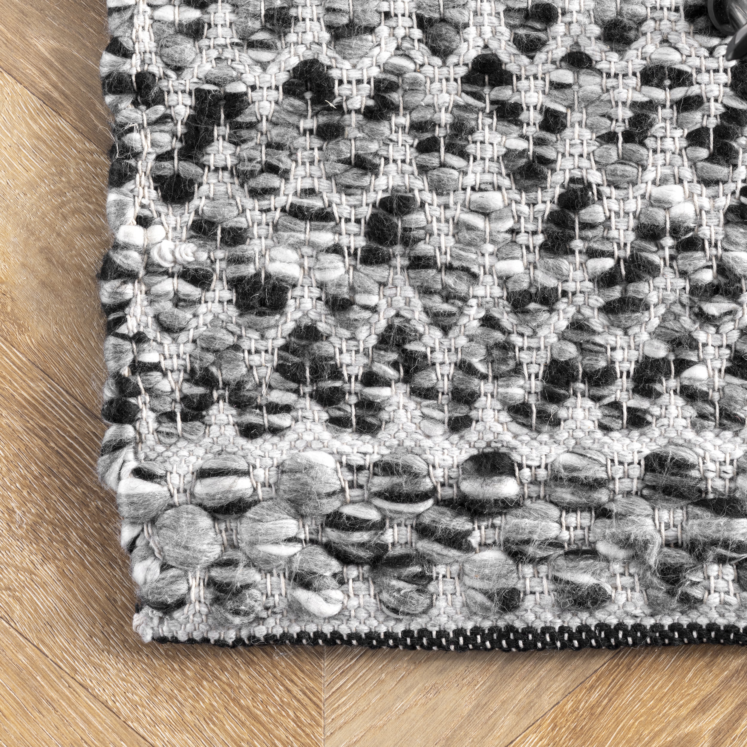 Reversible Striped Bands Indoor/Outdoor Rug | Silver - Image 3