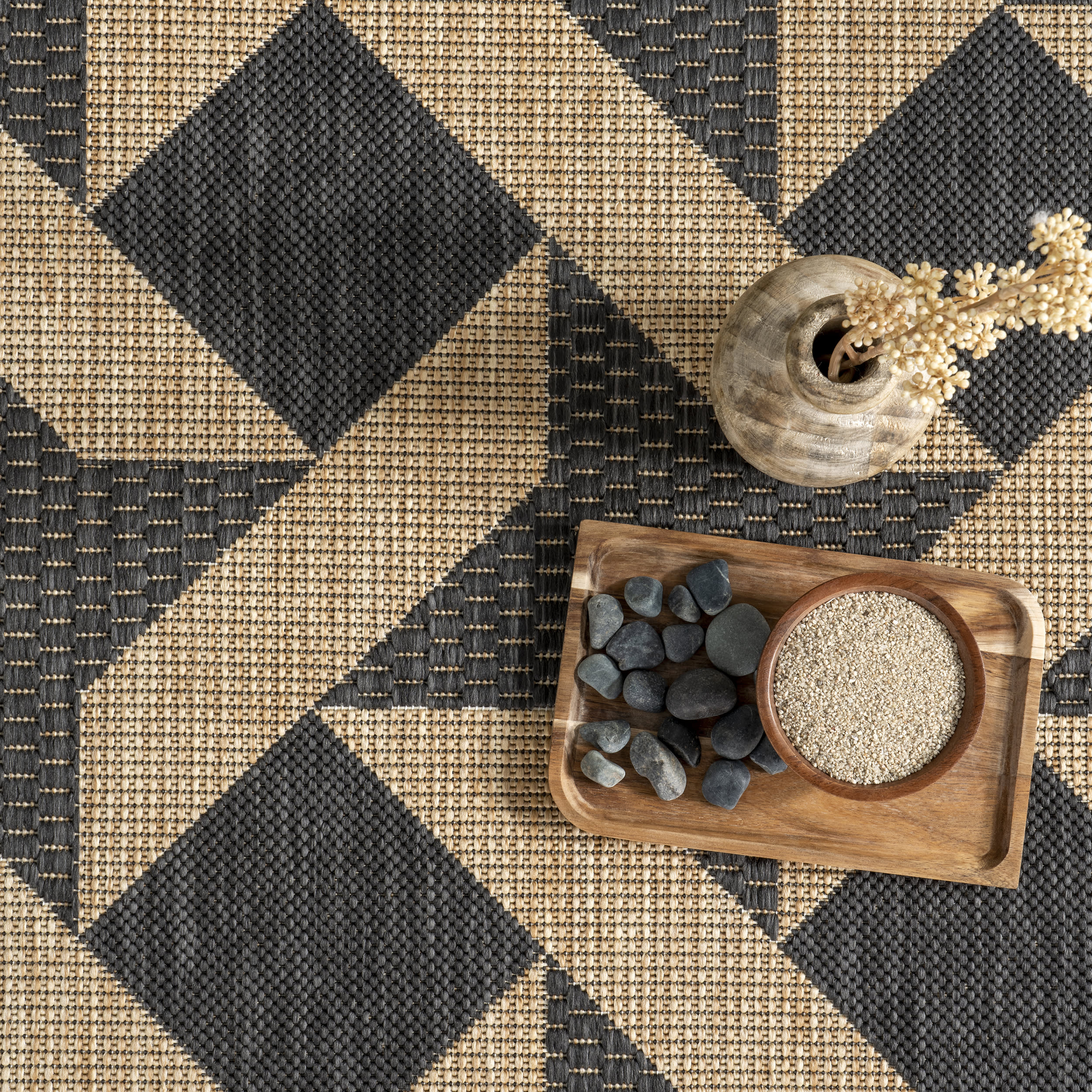 Rika Pinwheel Trellis Indoor/Outdoor Rug | Dark Grey - Image 7