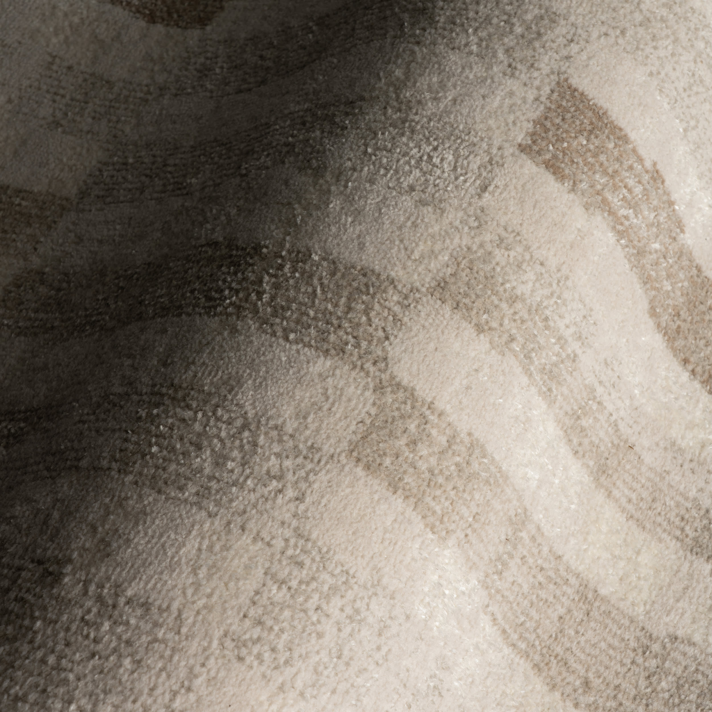 Riven Rustic Abstract Washable Rug | Beige - Image 3