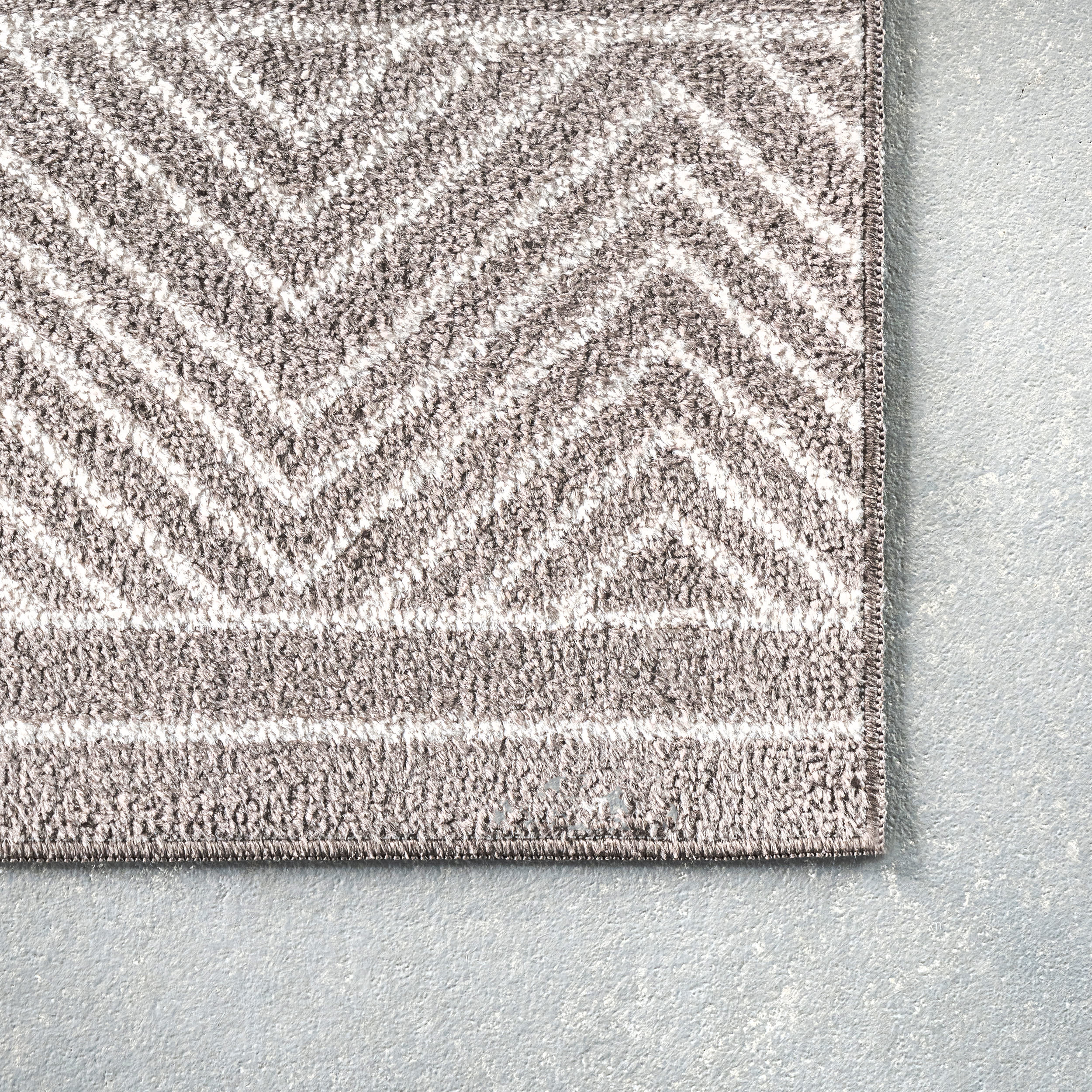 Merida Diamond Washable Rug | Grey - Image 3