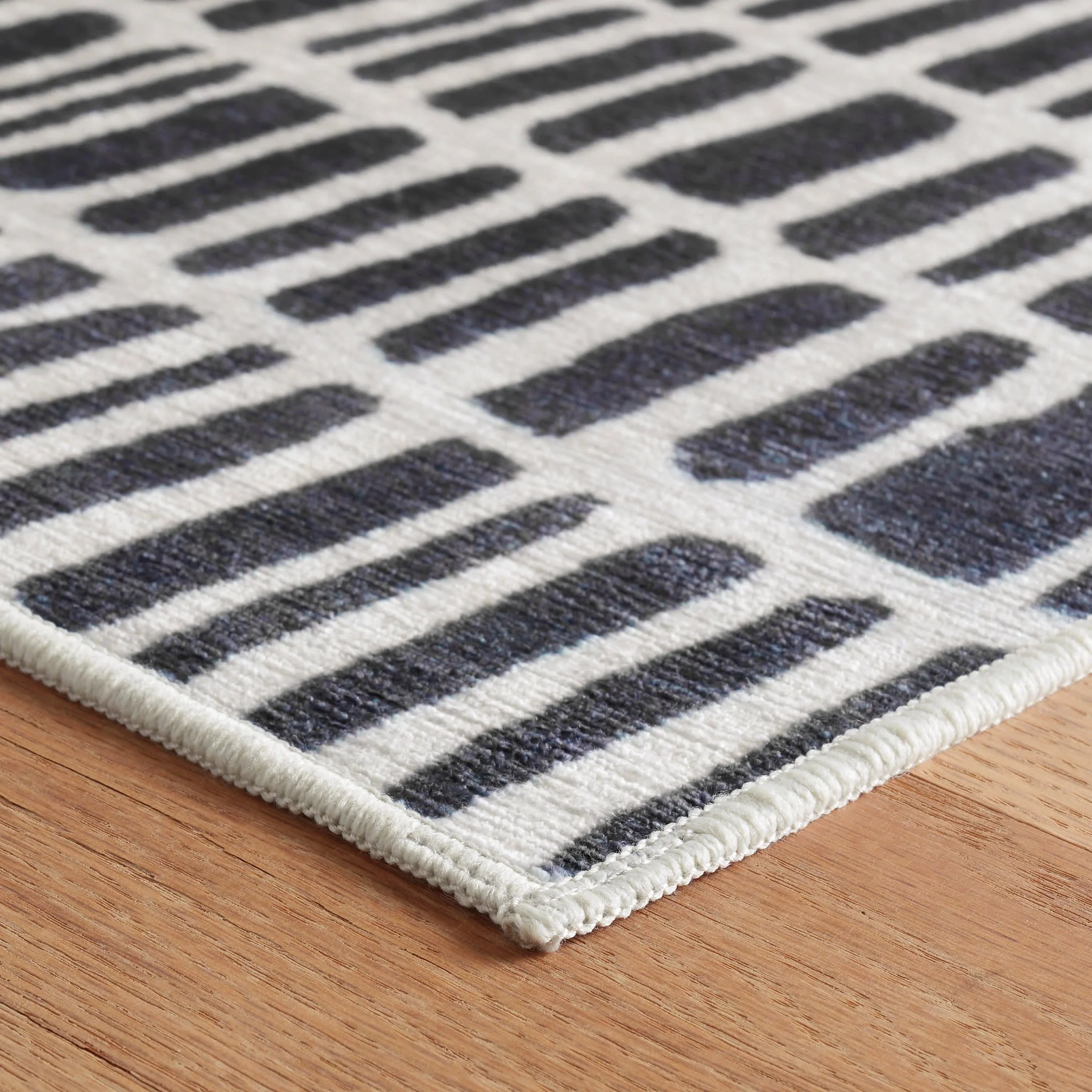 Roark Machine Washable Rug | Charcoal - Image 5