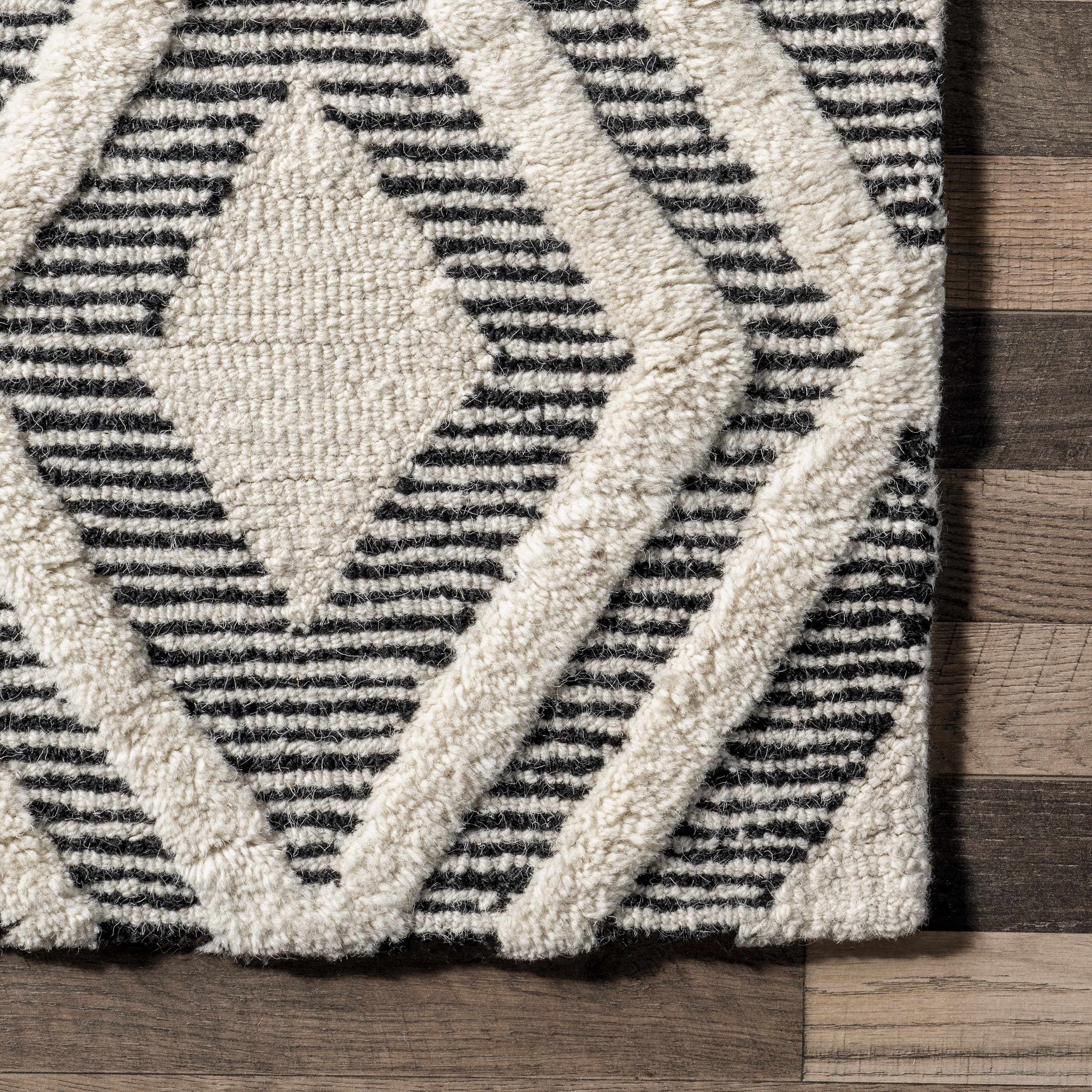 Roselle Lifted Trellis Rug | Grey - Image 3