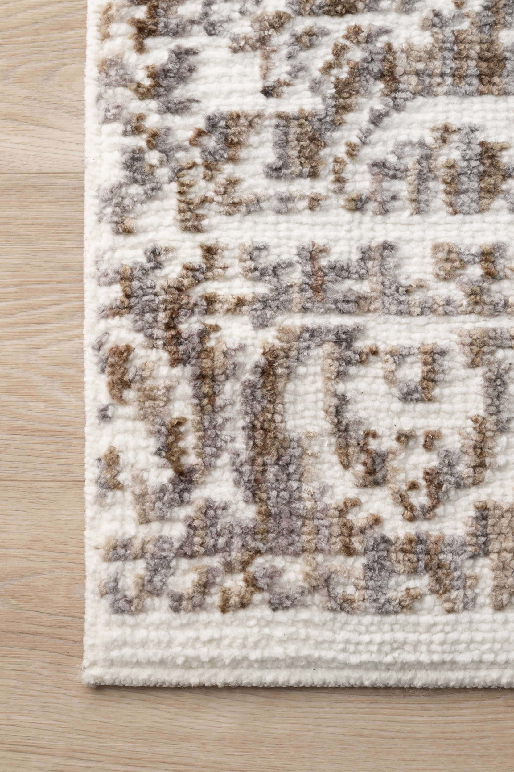 Rosette Medallion Rug | Beige - Image 3