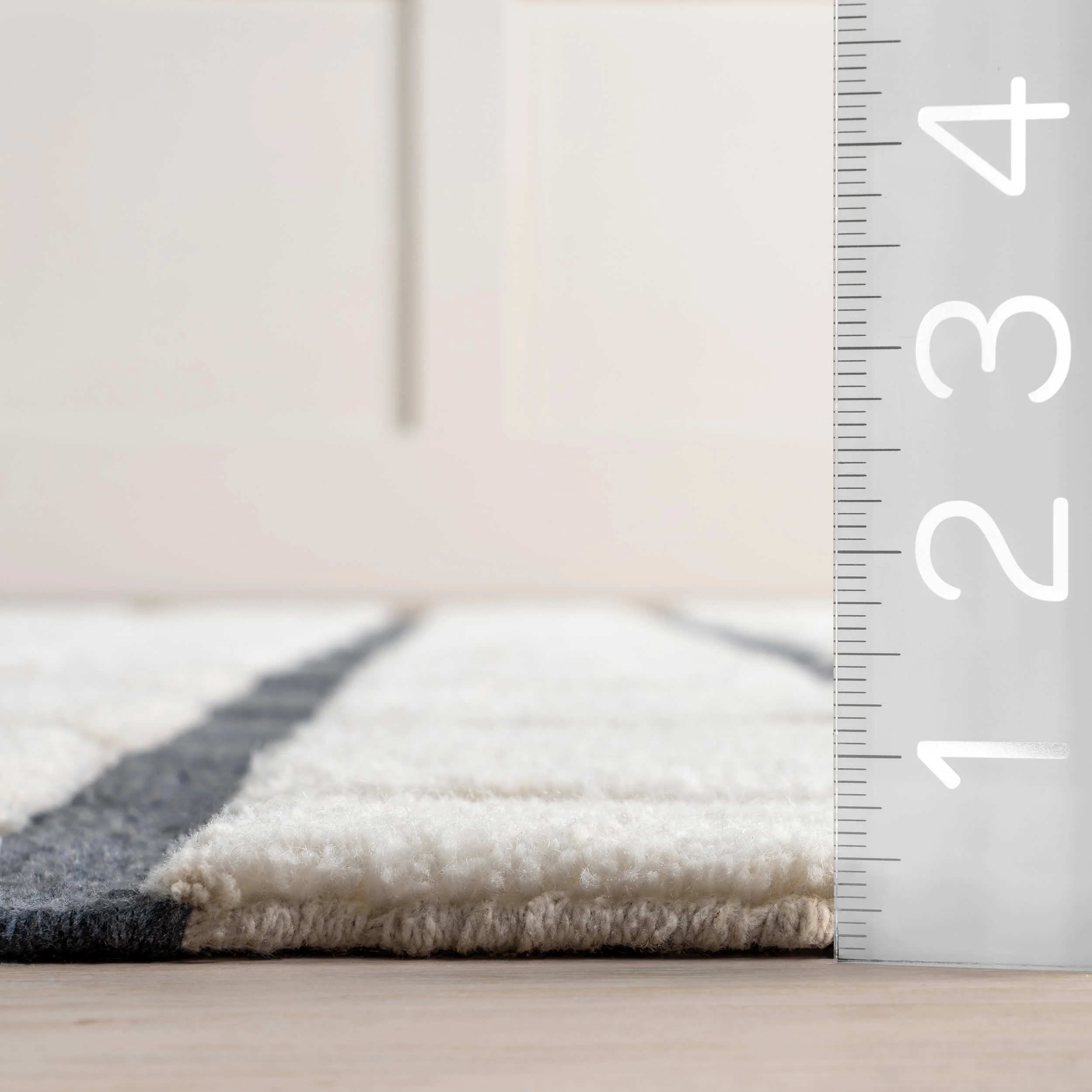 Rowena Checked Wool Rug | Ivory - Image 4