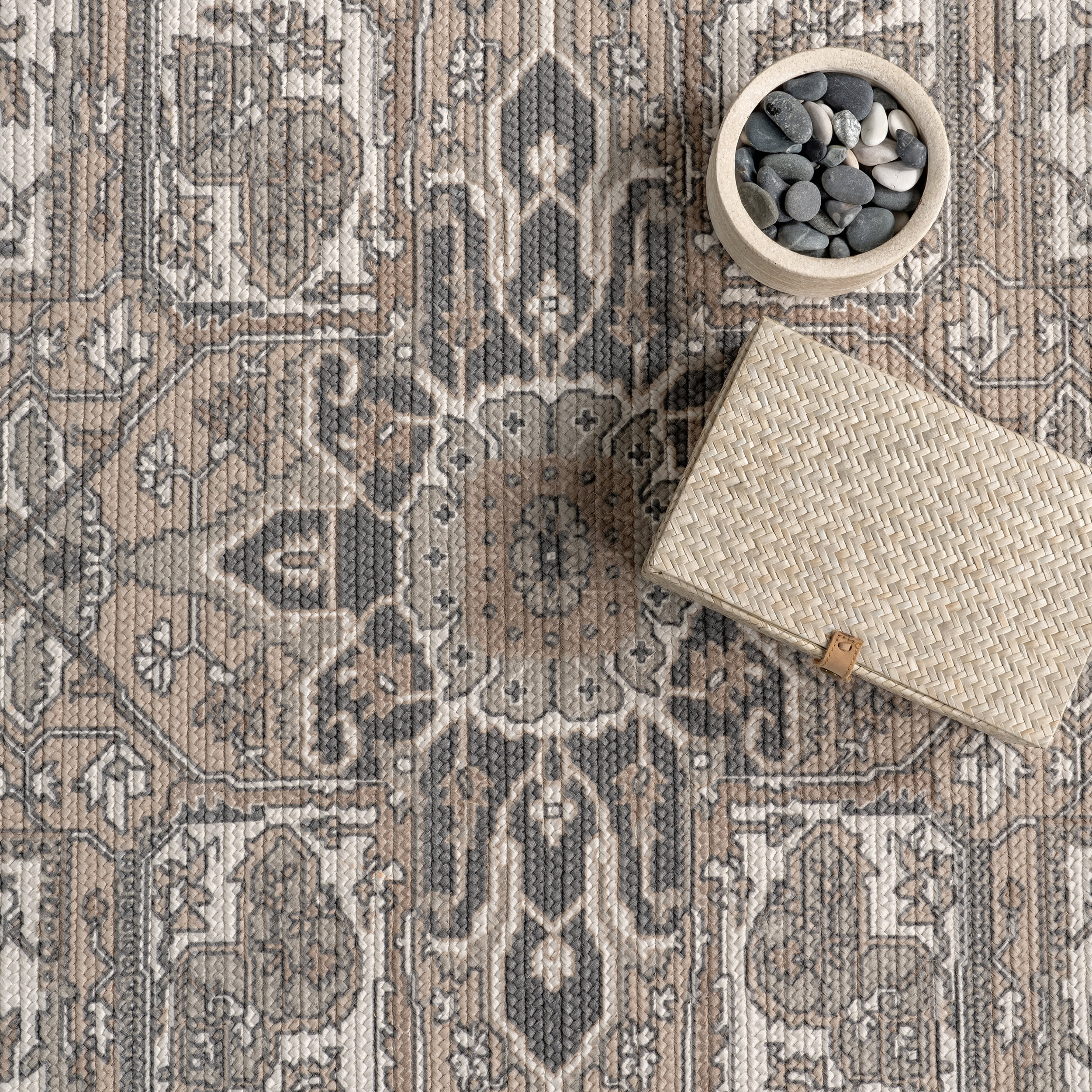 Rowena Medallion Indoor/Outdoor Rug | Grey - Image 7