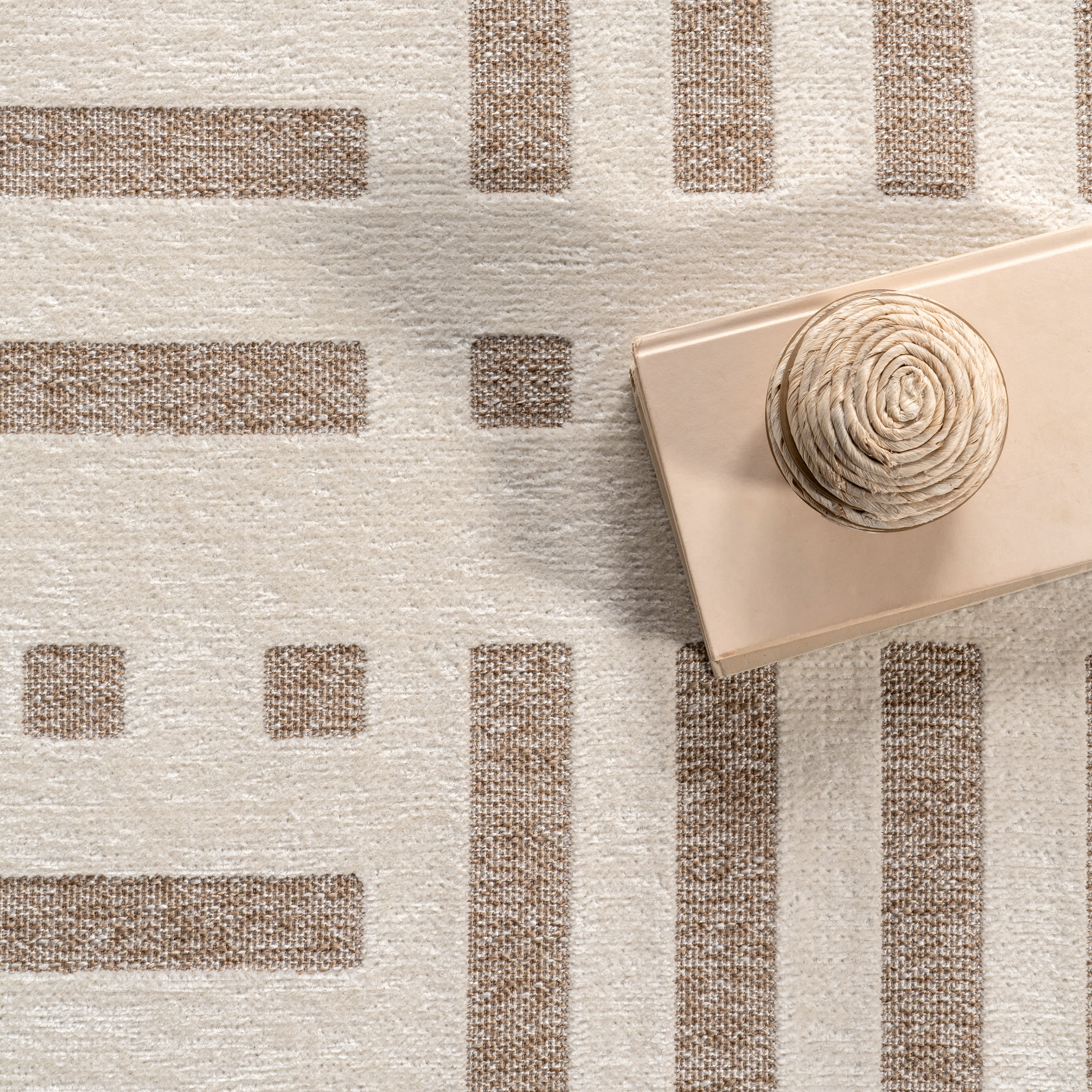 Salma Geometric Reversible Washable Rug | Beige - Image 8