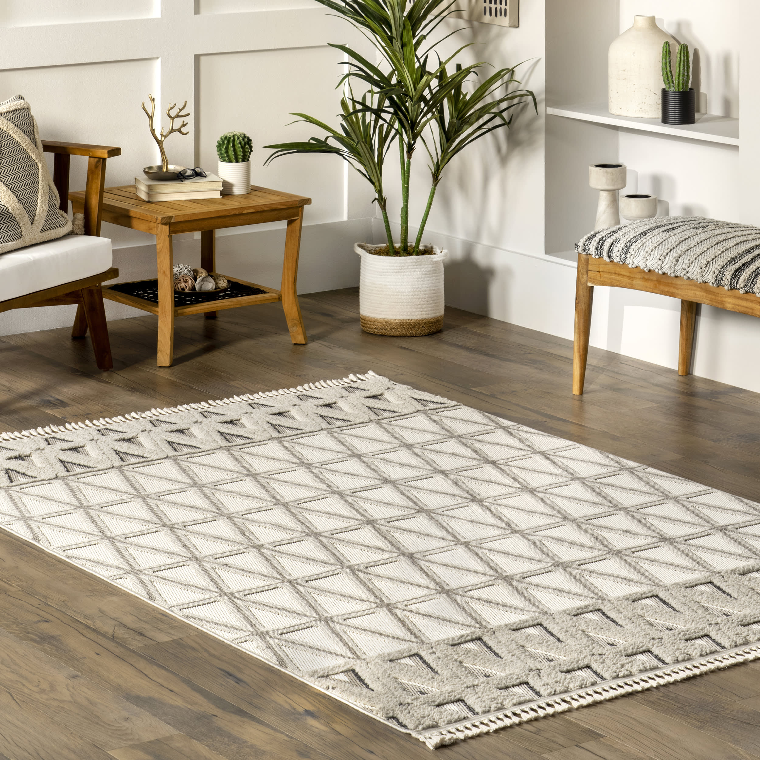 Sapphire Tiled Pyramids Rug | Beige - Image 2