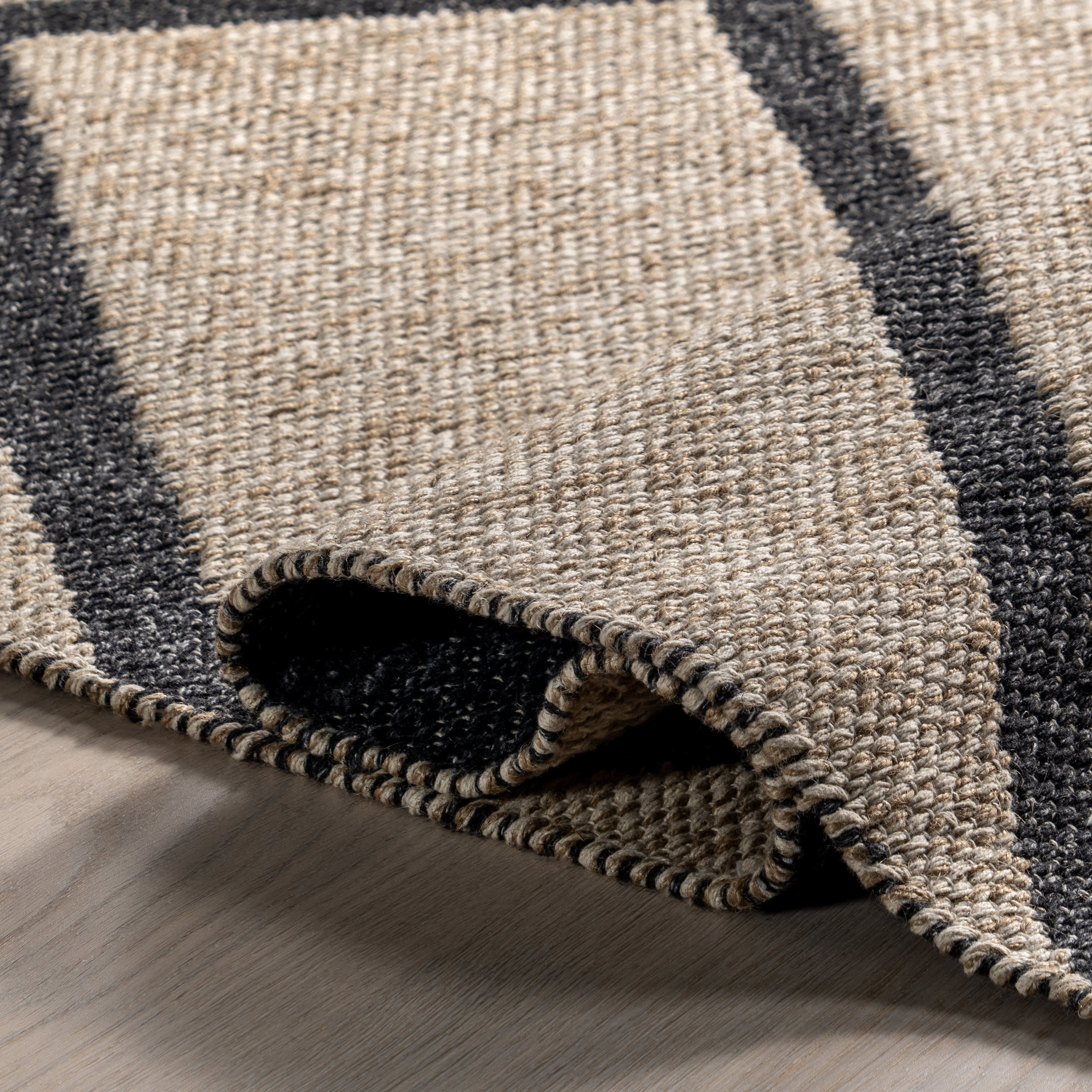 Sariah Reversible Geometric Rug | Dark Grey - Image 11