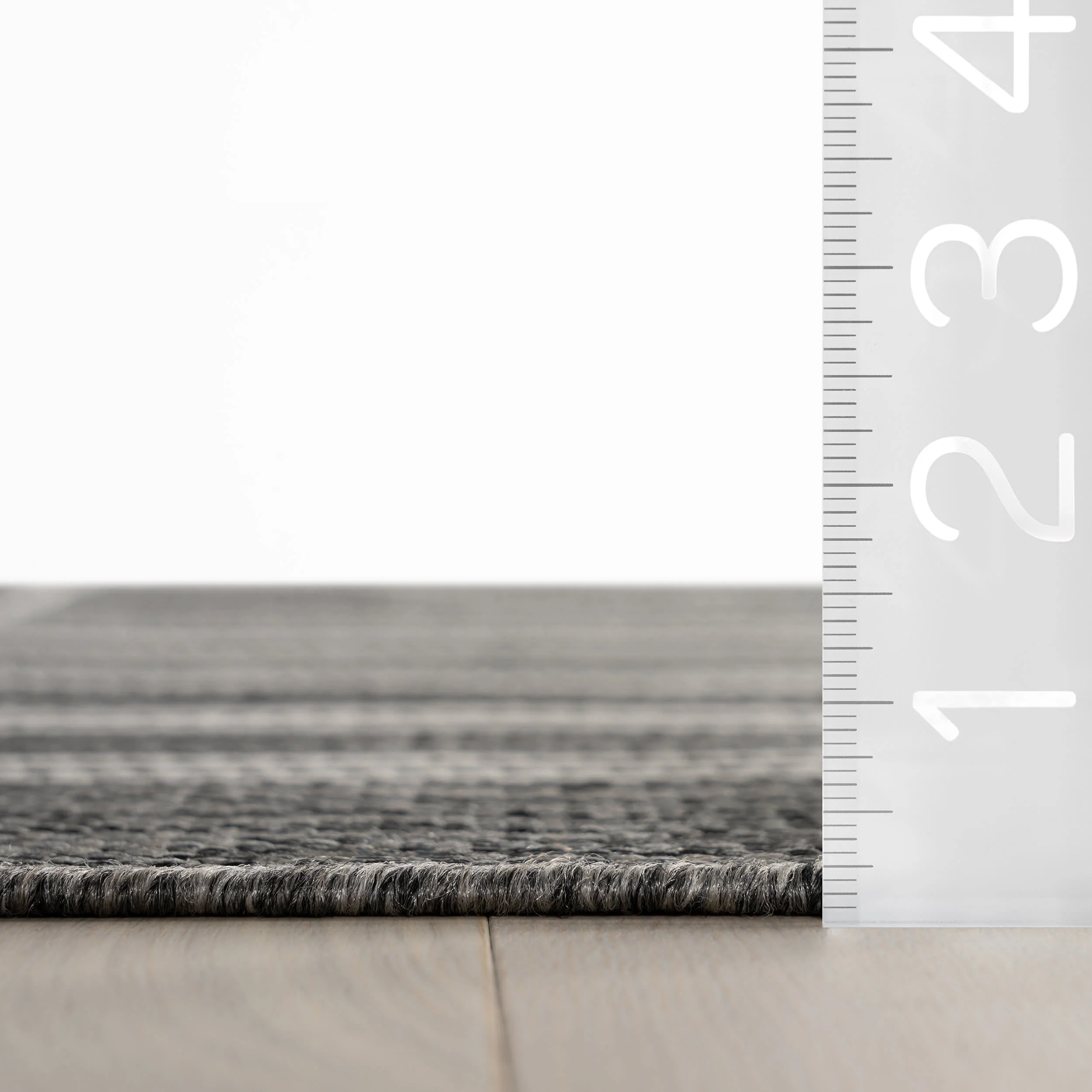 Saveta Modern Geometric Indoor/Outdoor Rug | Grey - Image 6
