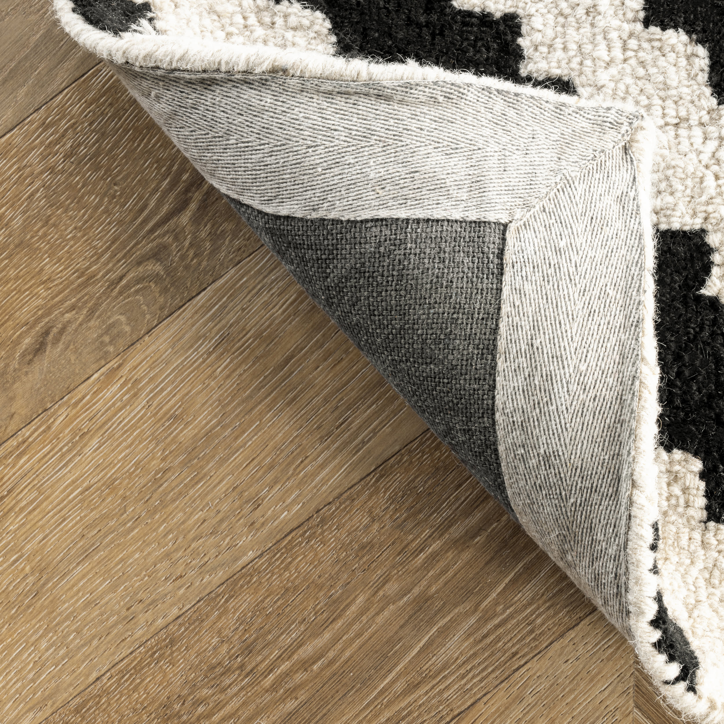 Scandinavia Diamond Rug | Beige - Image 2