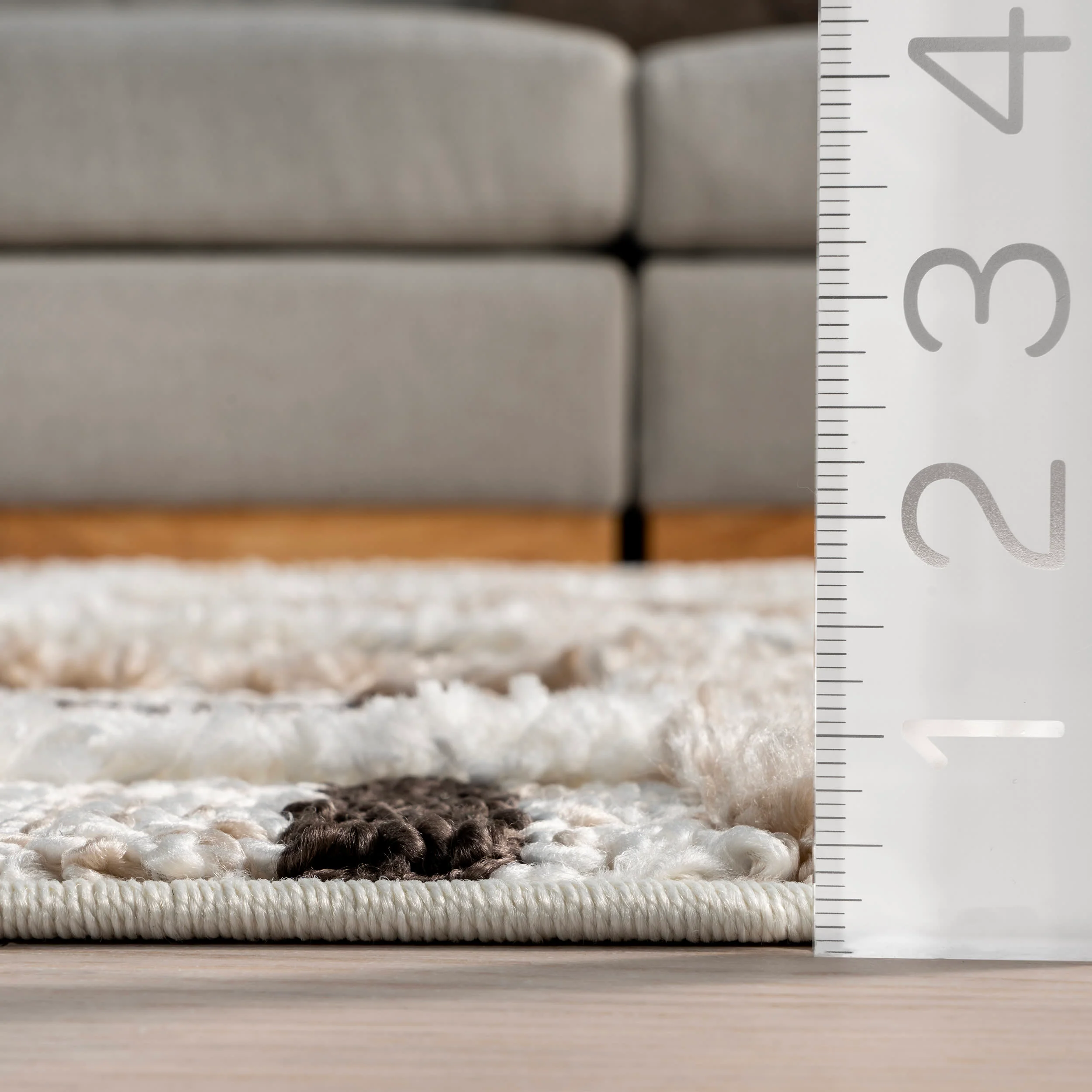Scarletta Plaid Tasseled Rug | Ivory - Image 5