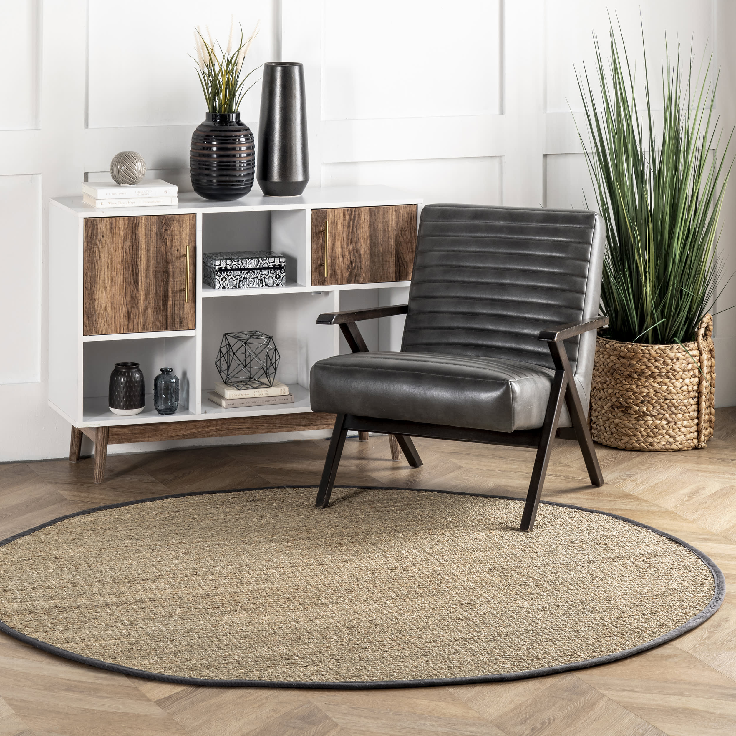 Seagrass with Border Rug | Dark Grey - Image 2