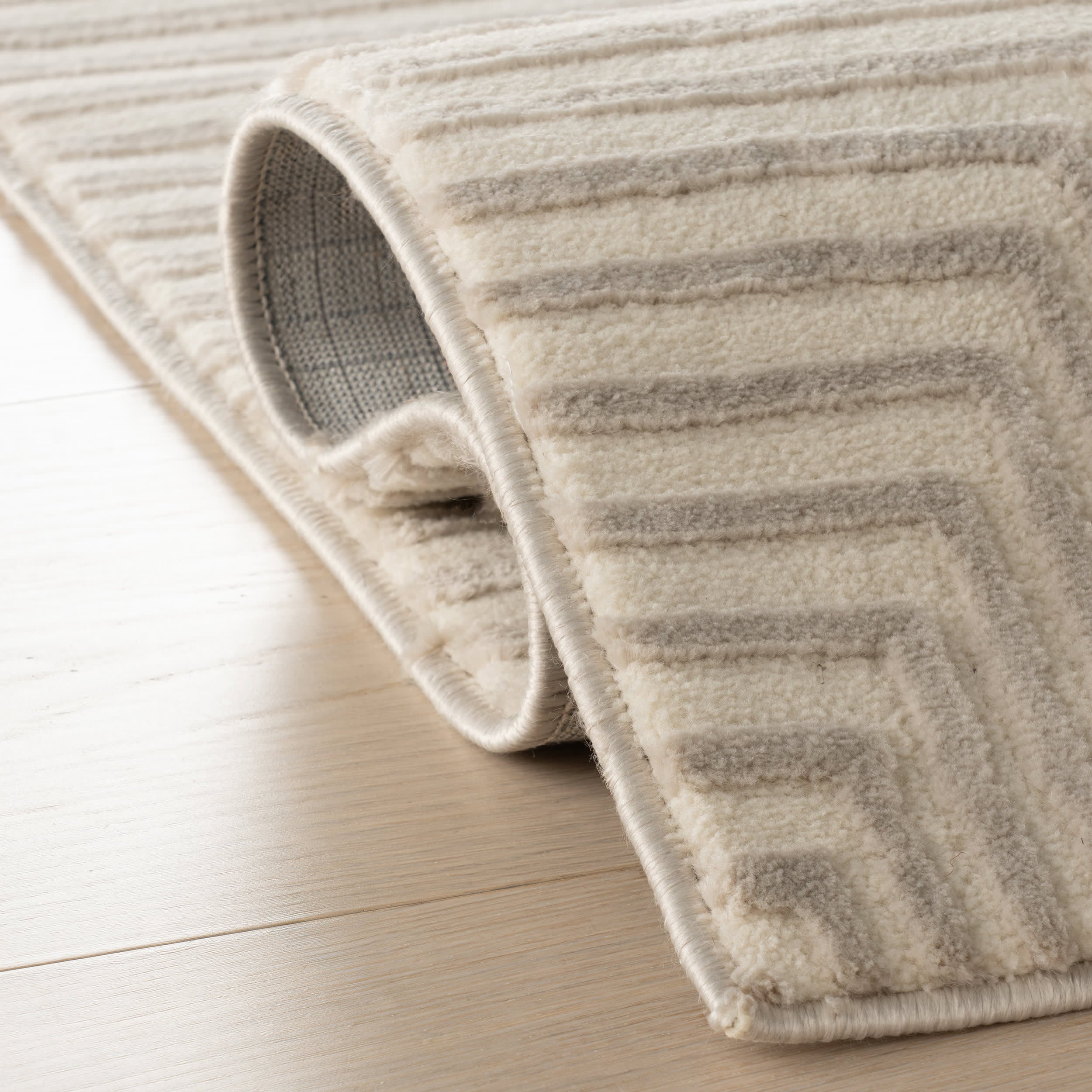 Serentha Diamond Plush Textured Washable Rug | Cream/Grey - Image 11