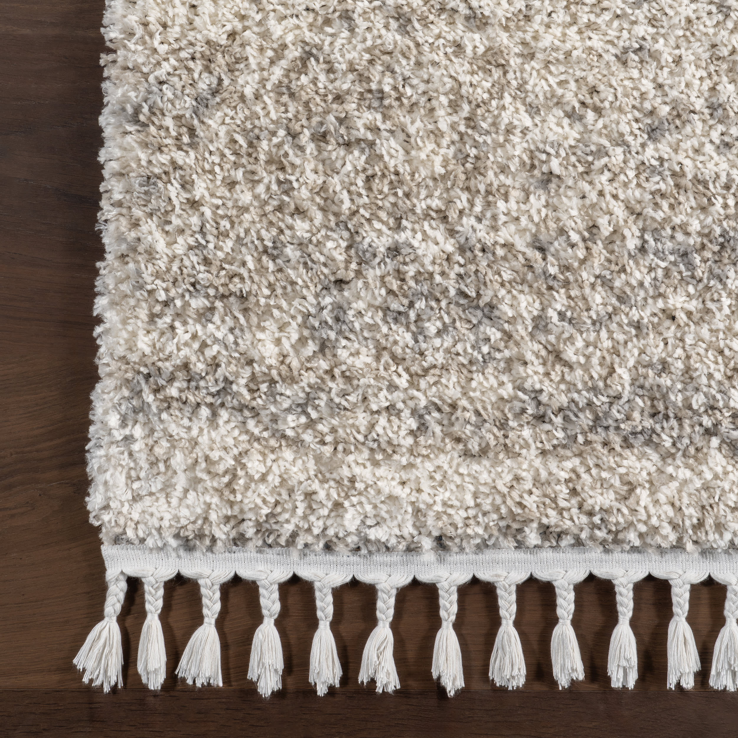 Shaded Shag With Tassels Rug | Ivory - Image 4