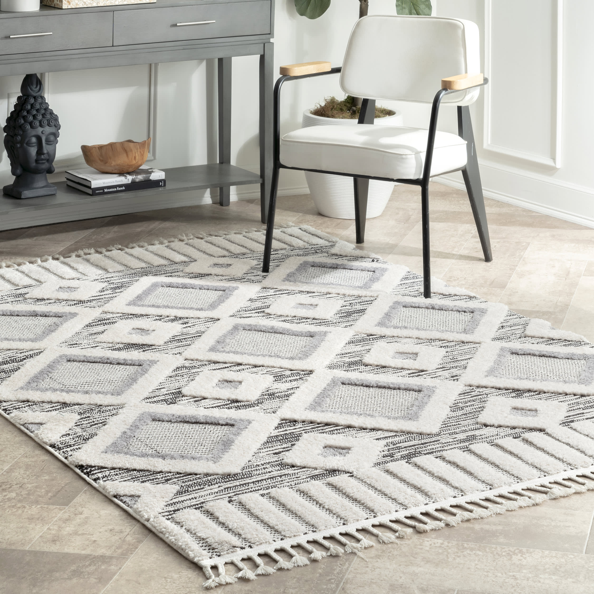 Shaggy Checkered Tiles Tassel Rug | Grey - Image 2