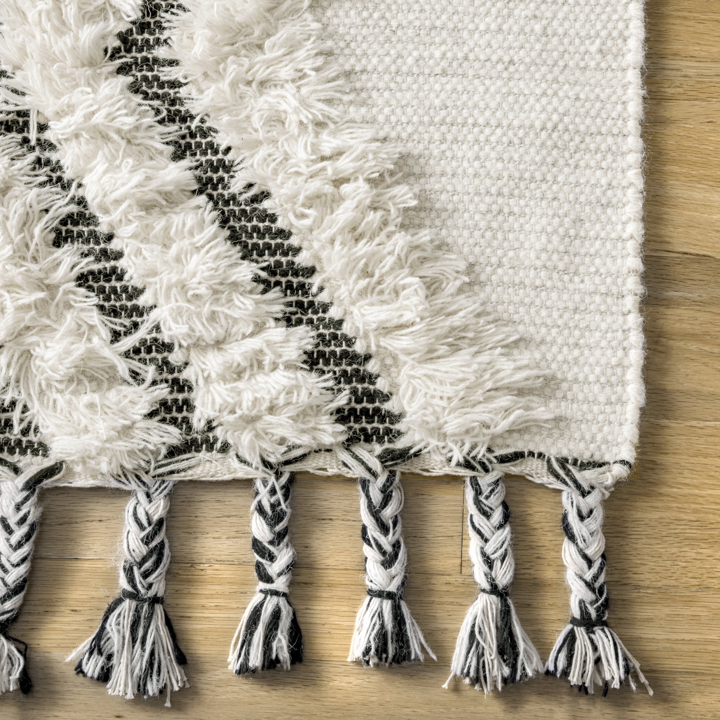 Shaggy Chevrons Rug | Ivory - Image 3