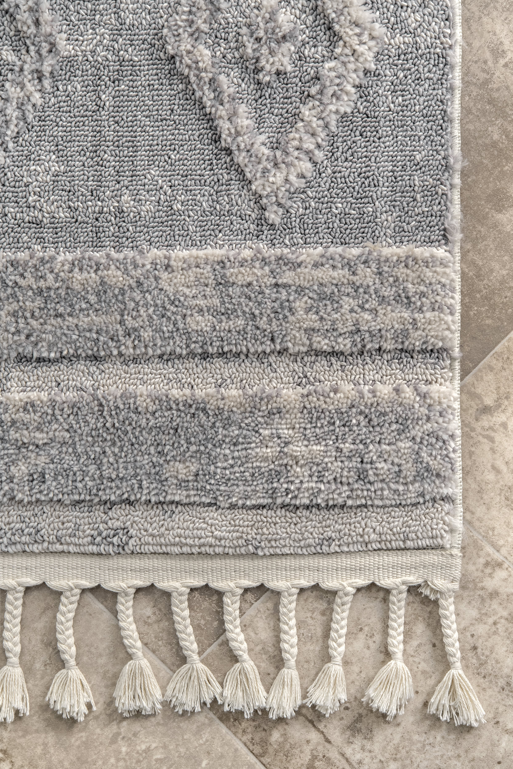 Shaggy Diamond Bands Tassel Rug | Grey - Image 3