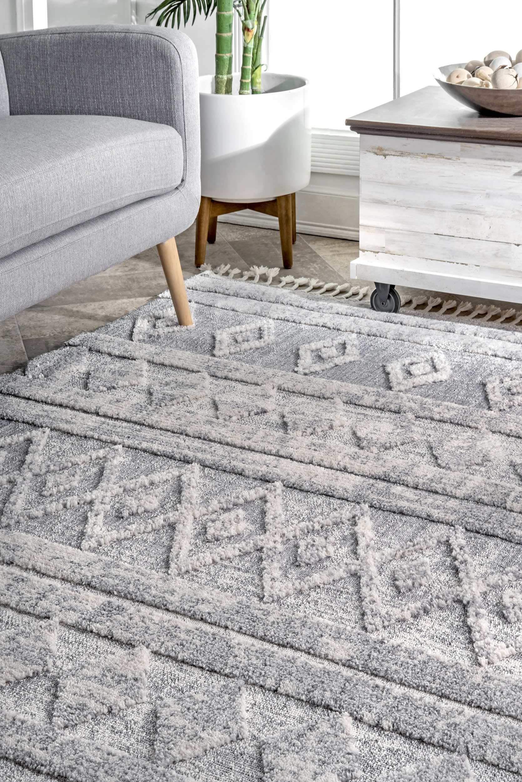 Shaggy Diamond Bands Tassel Rug | Grey - Image 5