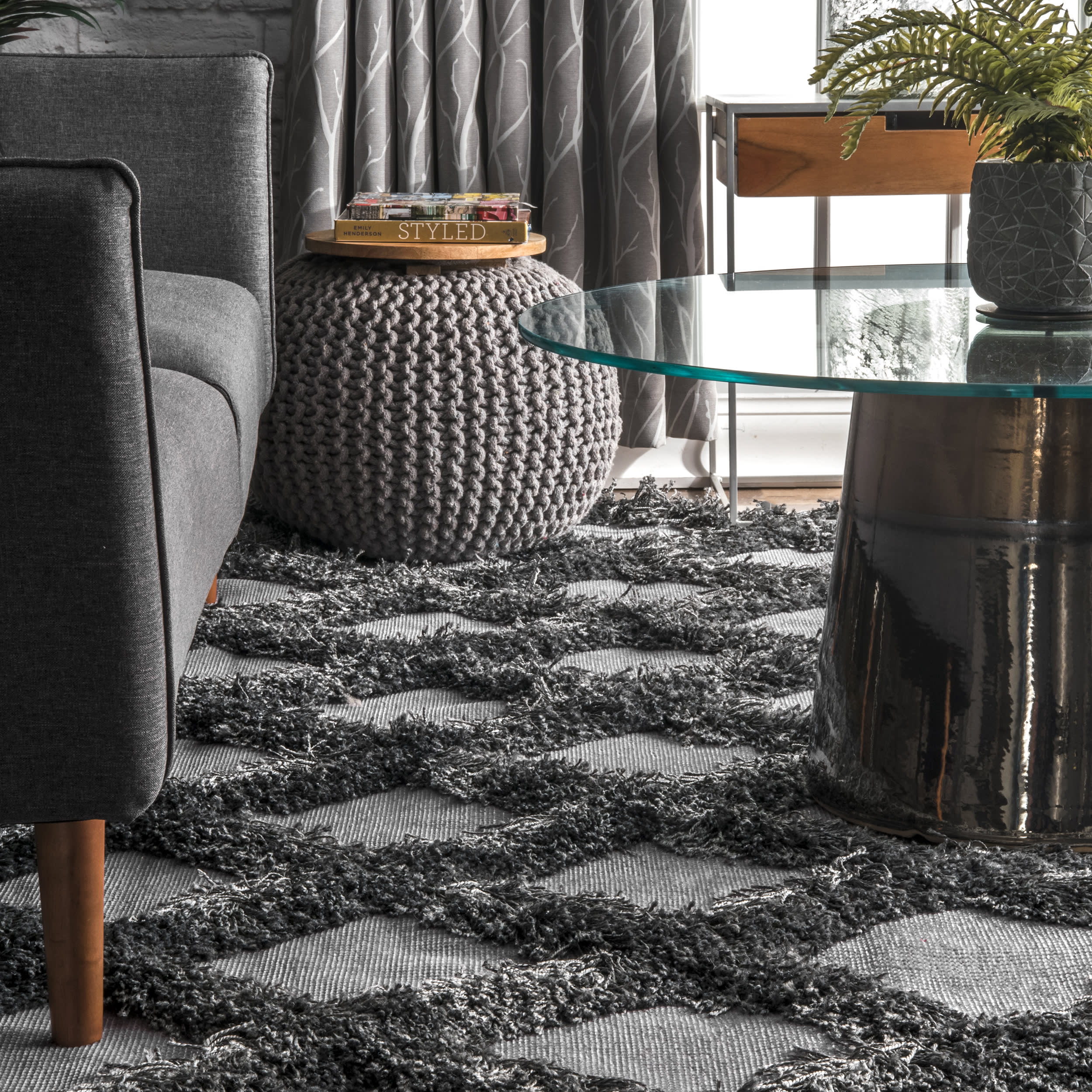 Shaggy Diamond Trellis Rug | Dark Grey - Image 4