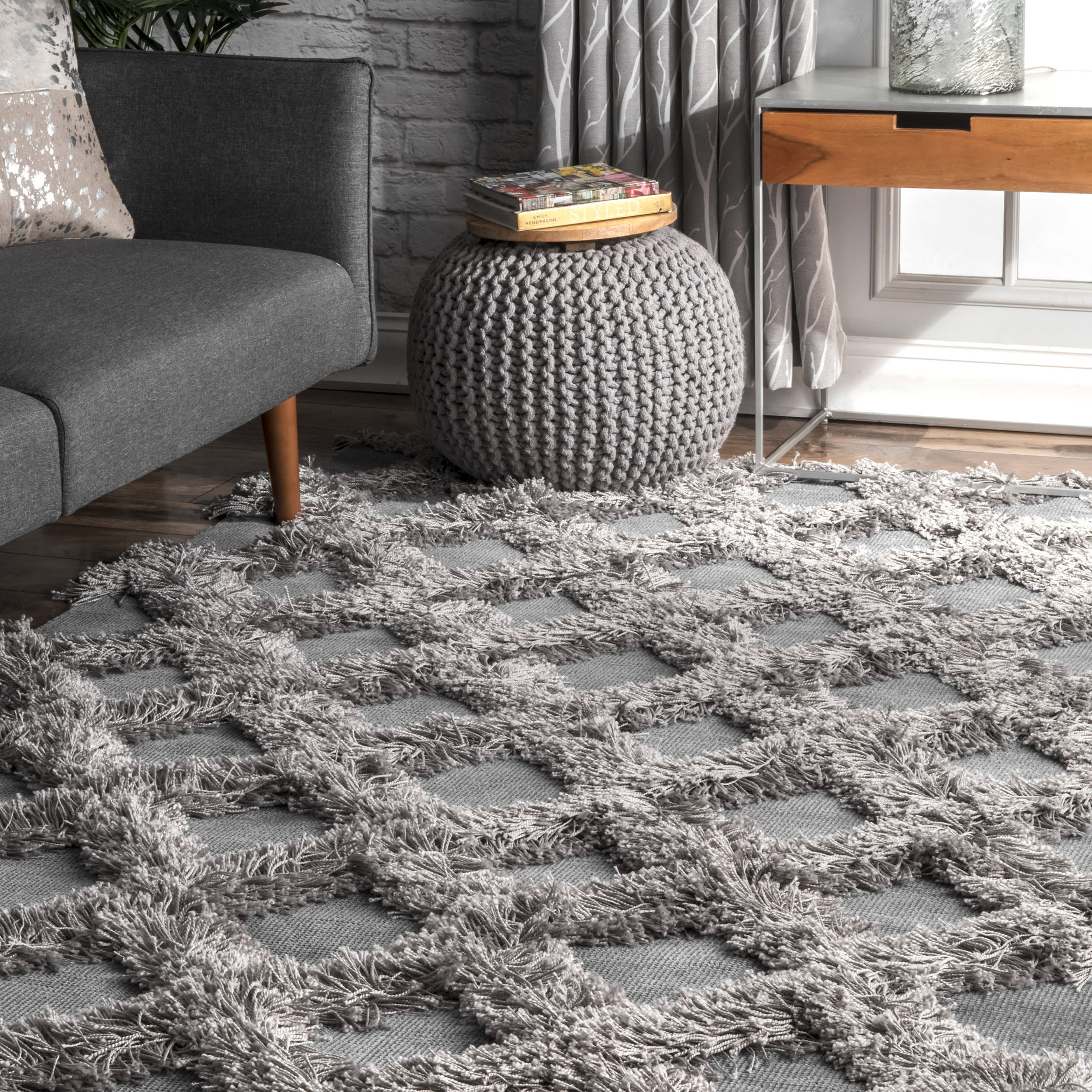 Shaggy Diamond Trellis Rug | Silver - Image 2